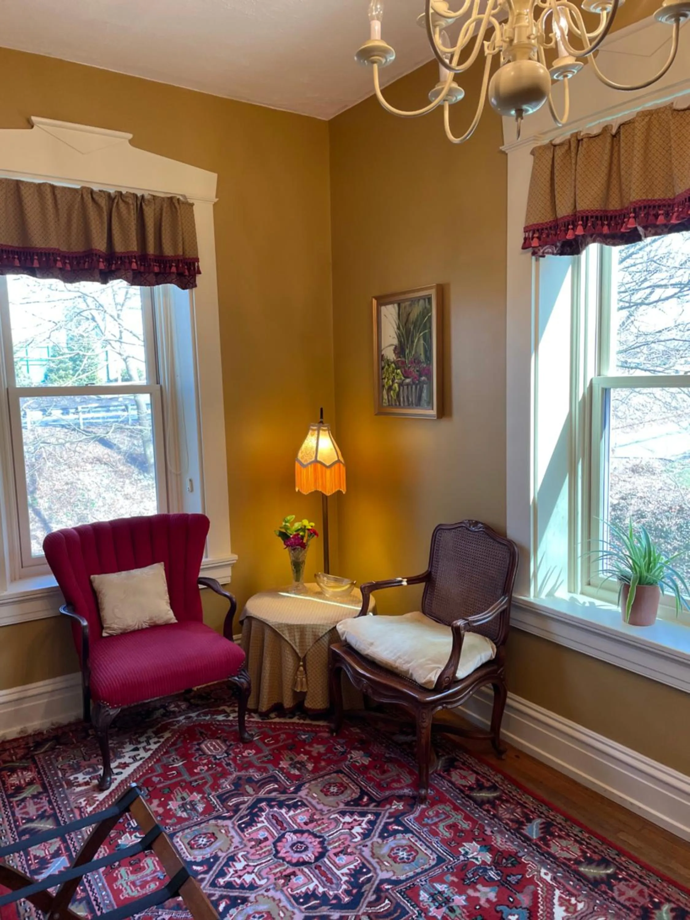 Seating area in Hollinger House