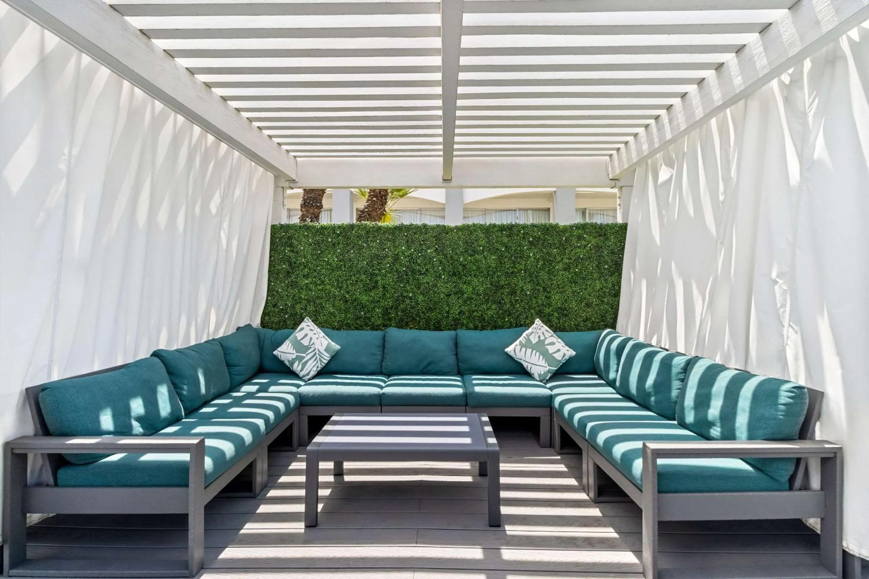 Swimming pool in Hourglass Hotel, an Ascend Collection Hotel