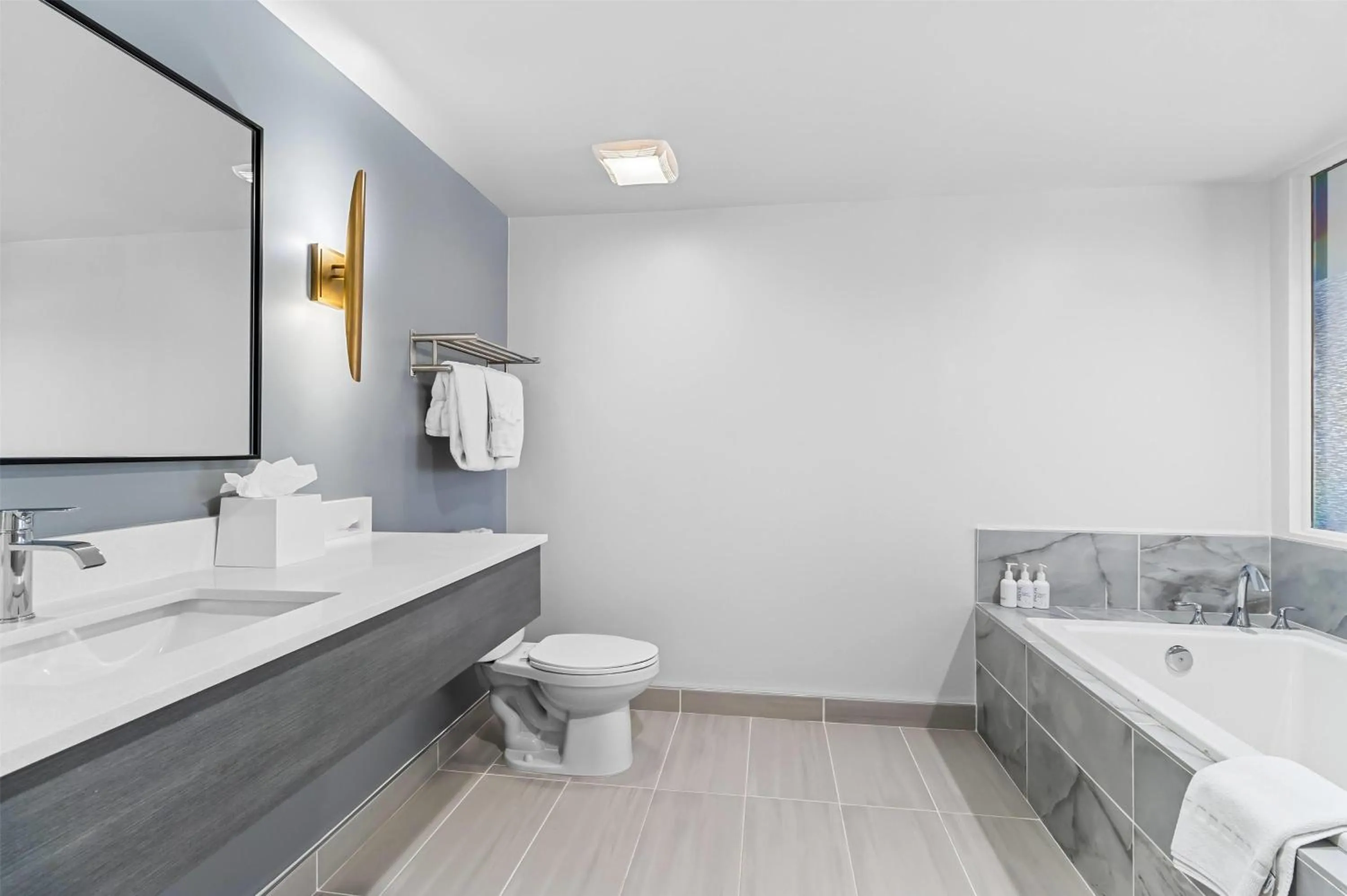 Toilet in Hourglass Hotel, Trademark Collection by Wyndham