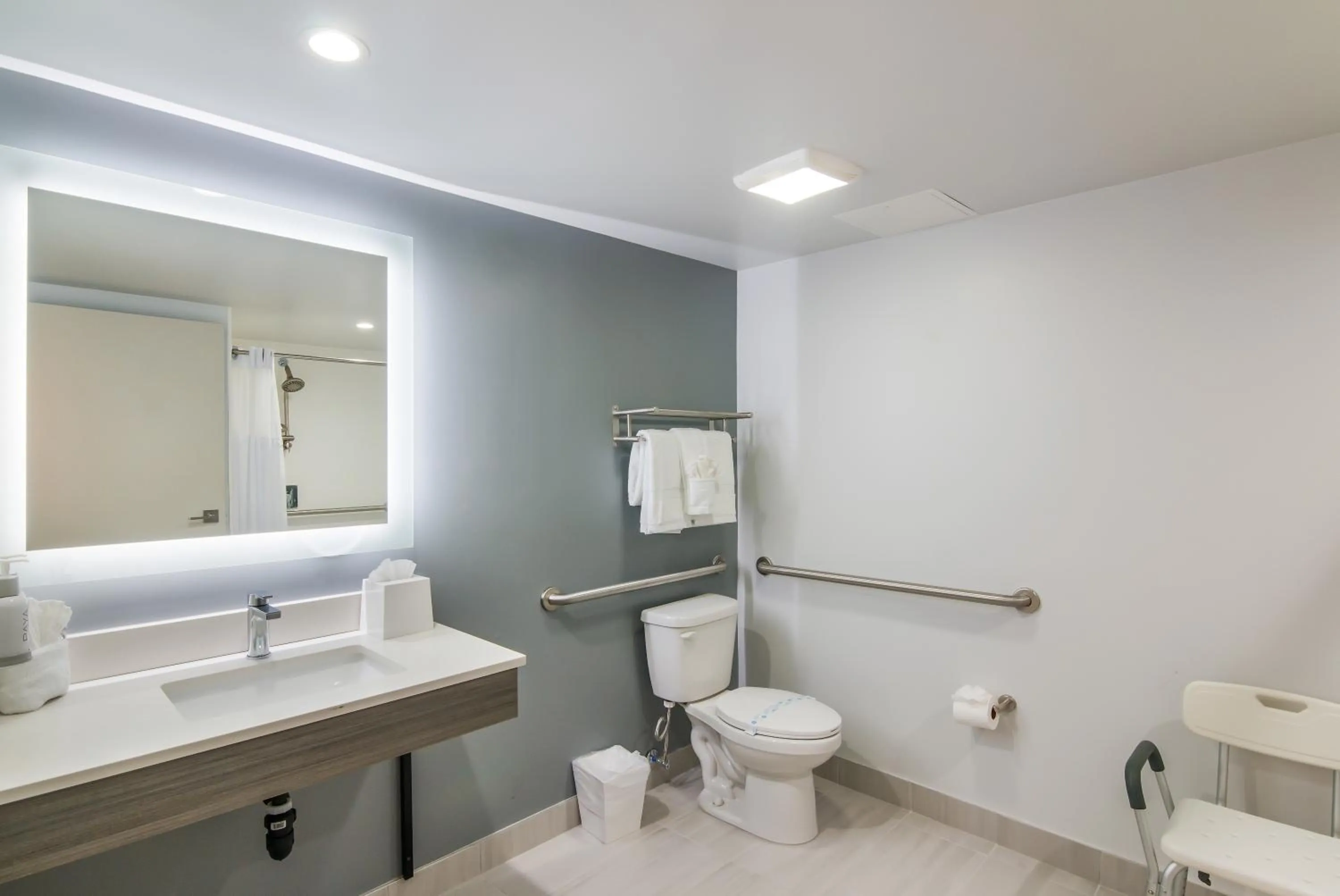 Toilet in Hourglass Hotel, Trademark Collection by Wyndham