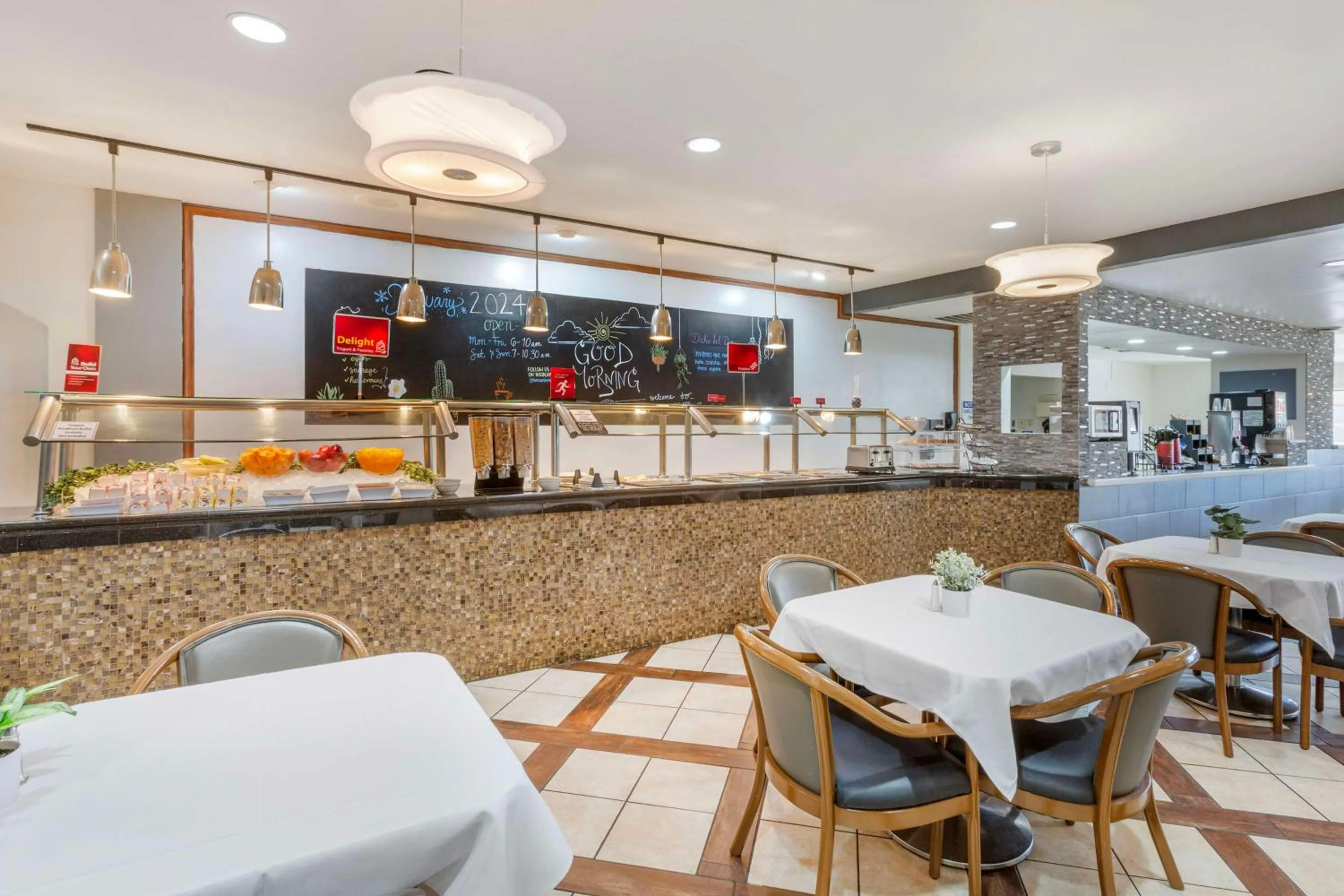 Breakfast in Best Western Plus El Paso Airport Hotel & Conference Center