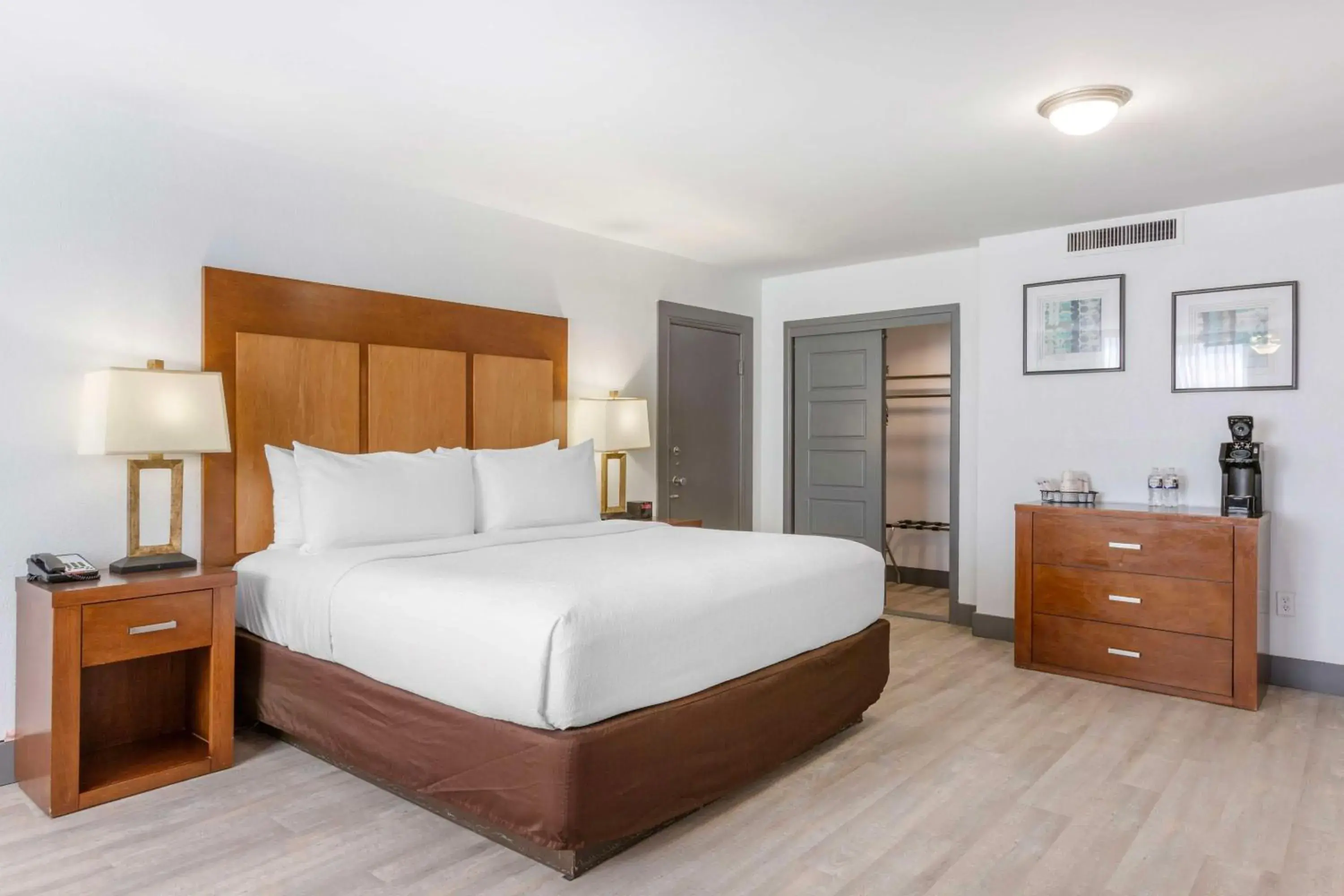 King Room in Best Western Plus El Paso Airport Hotel & Conference Center King Room in Best Western Plus El Paso Airport Hotel & Conference Center