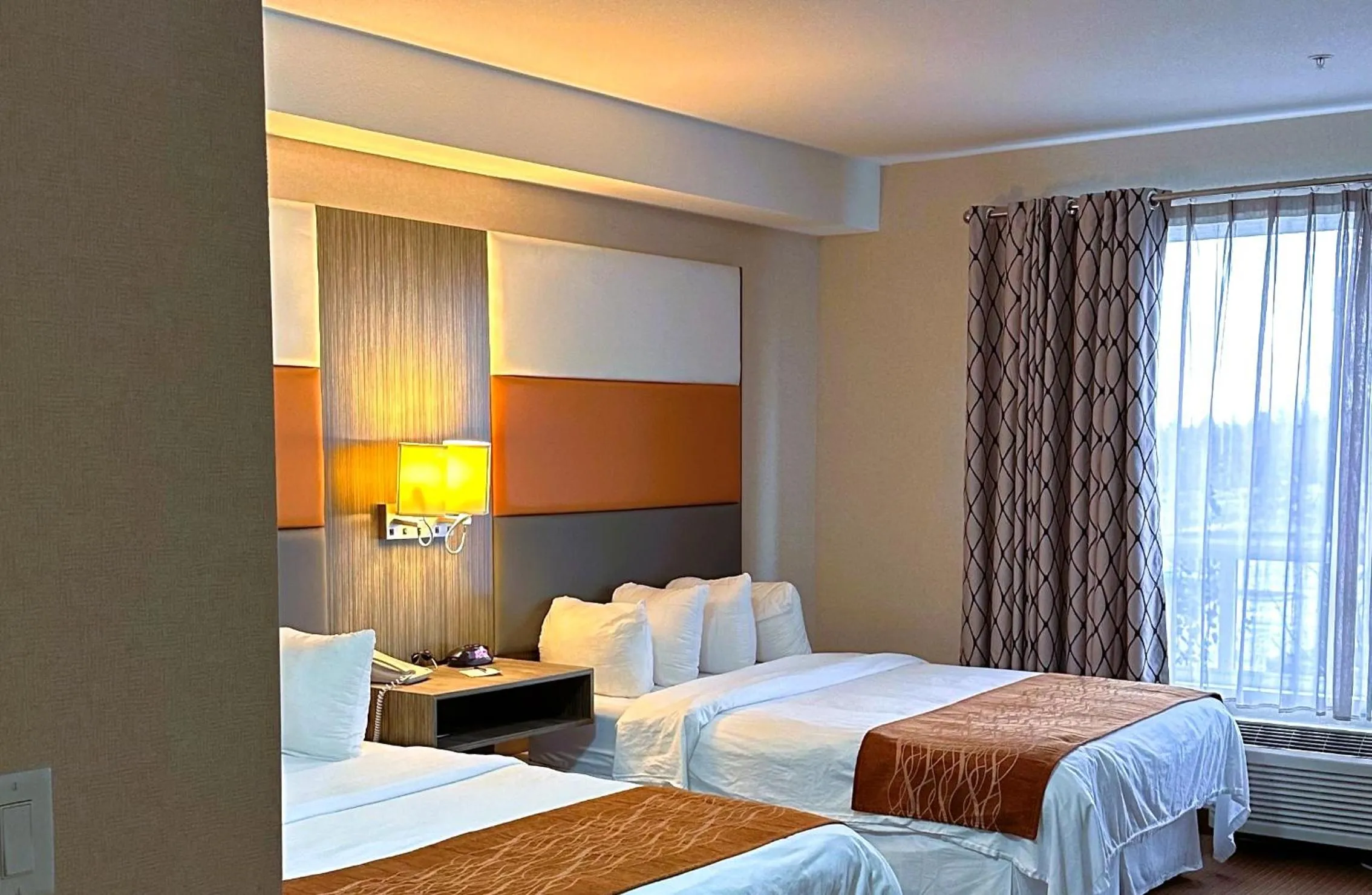 Bed in Southfort Inn