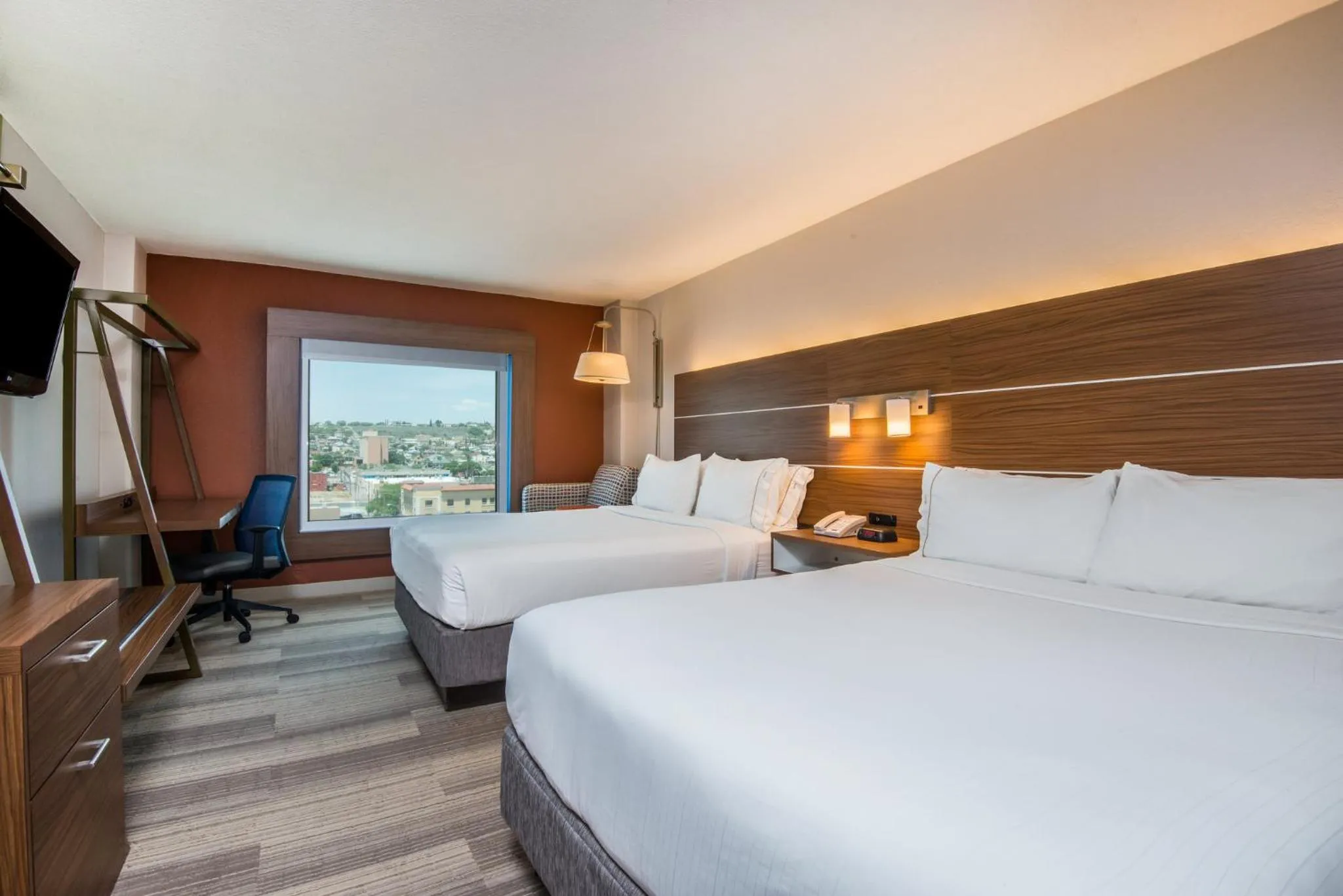 Photo of the whole room, Bed in Holiday Inn Express El Paso-Central by IHG