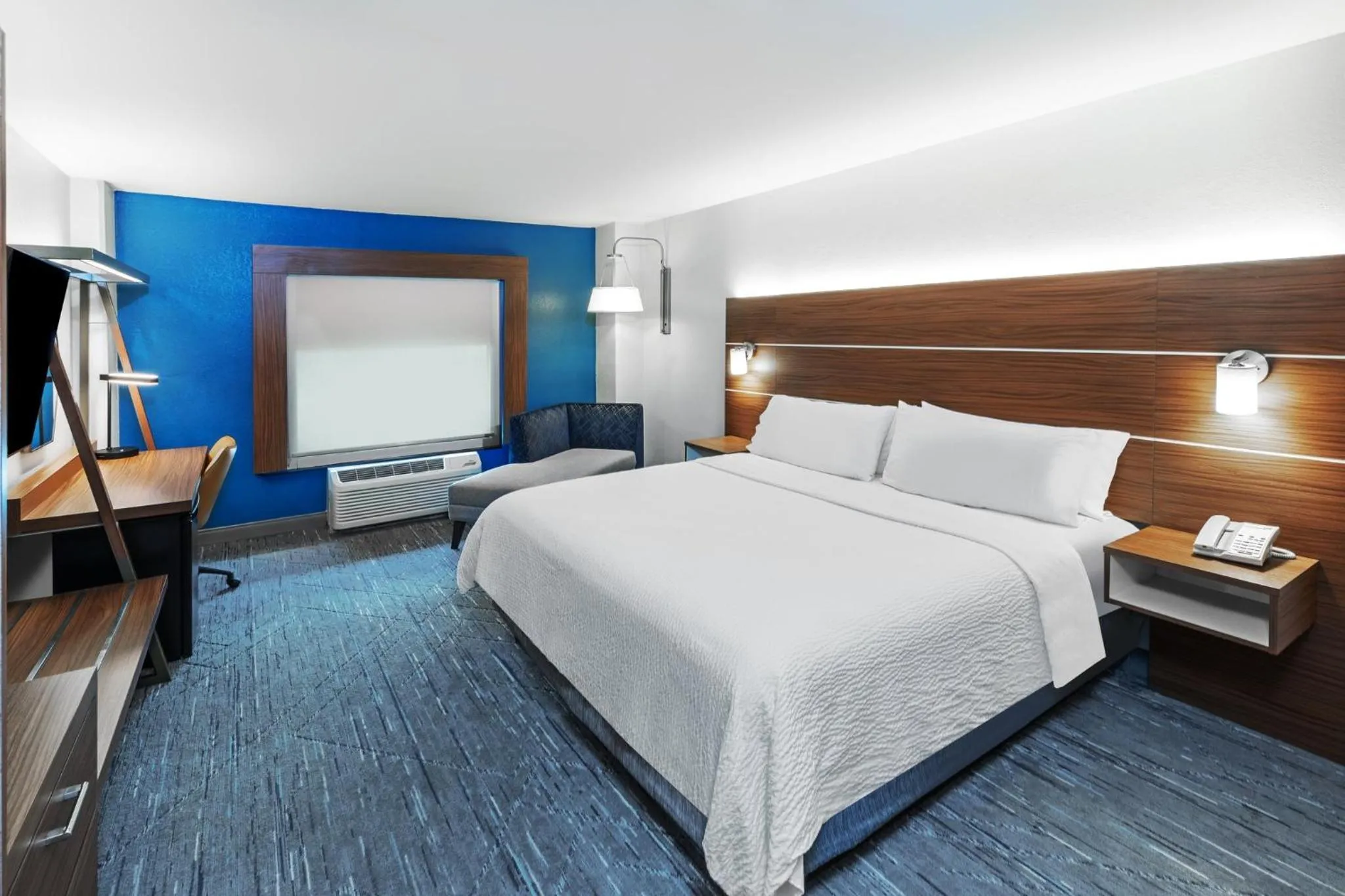 Photo of the whole room, Bed in Holiday Inn Express El Paso-Central by IHG