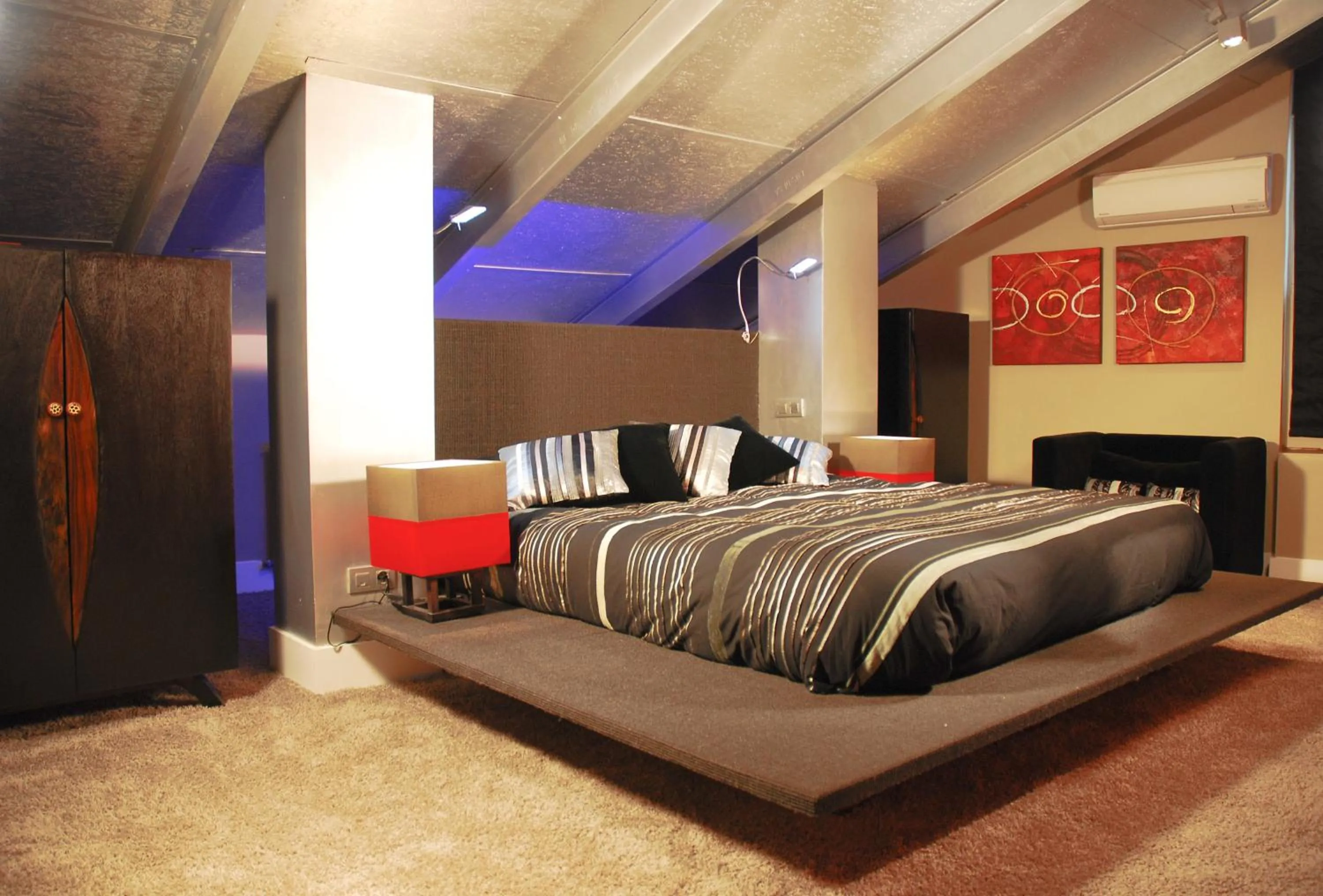 Photo of the whole room, Bed in Hotel Cardamomo Sigüenza