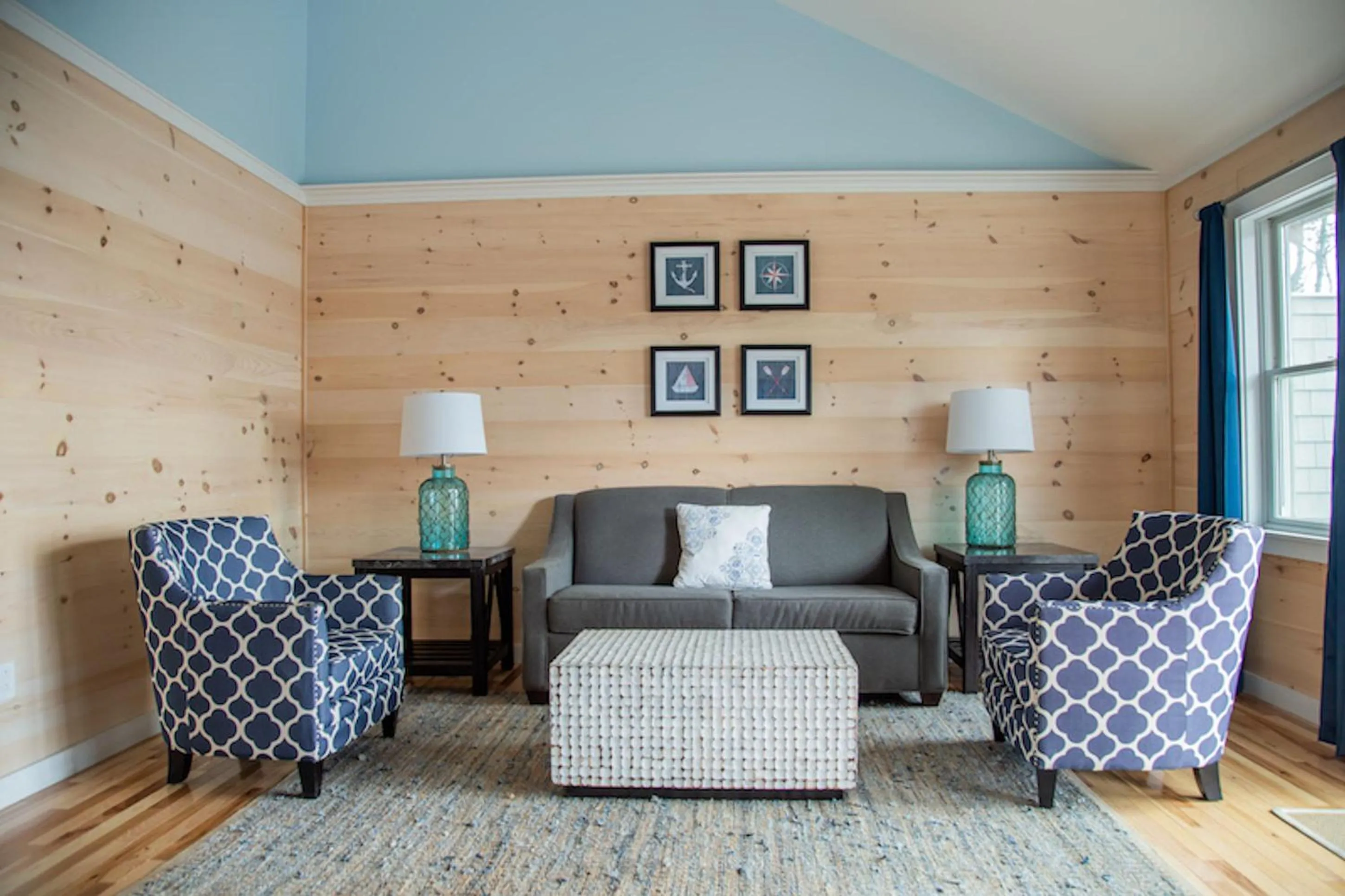 Living room in Linekin Bay Resort