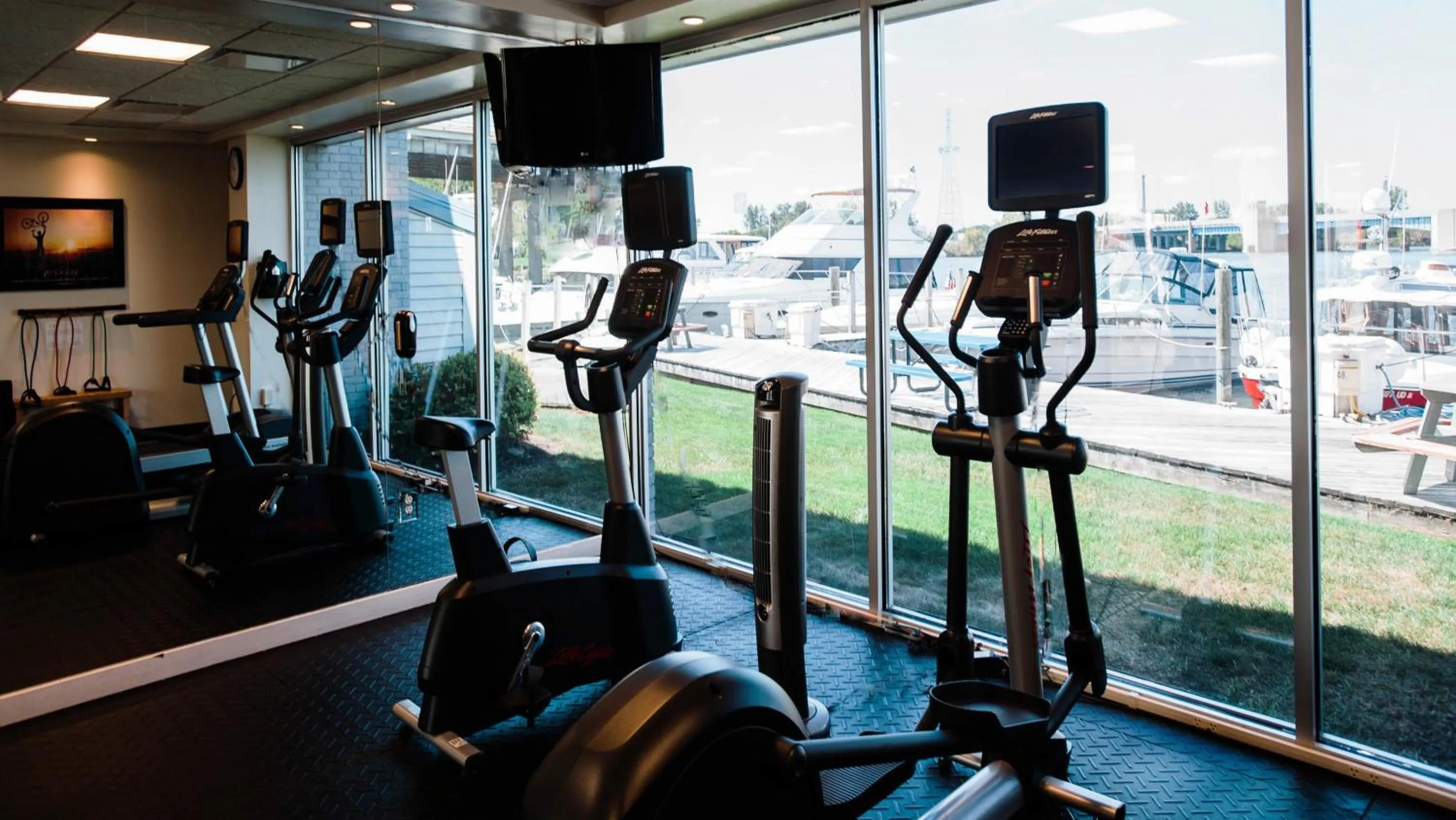 Fitness centre/facilities in Holiday Inn Grand Haven-Spring Lake by IHG