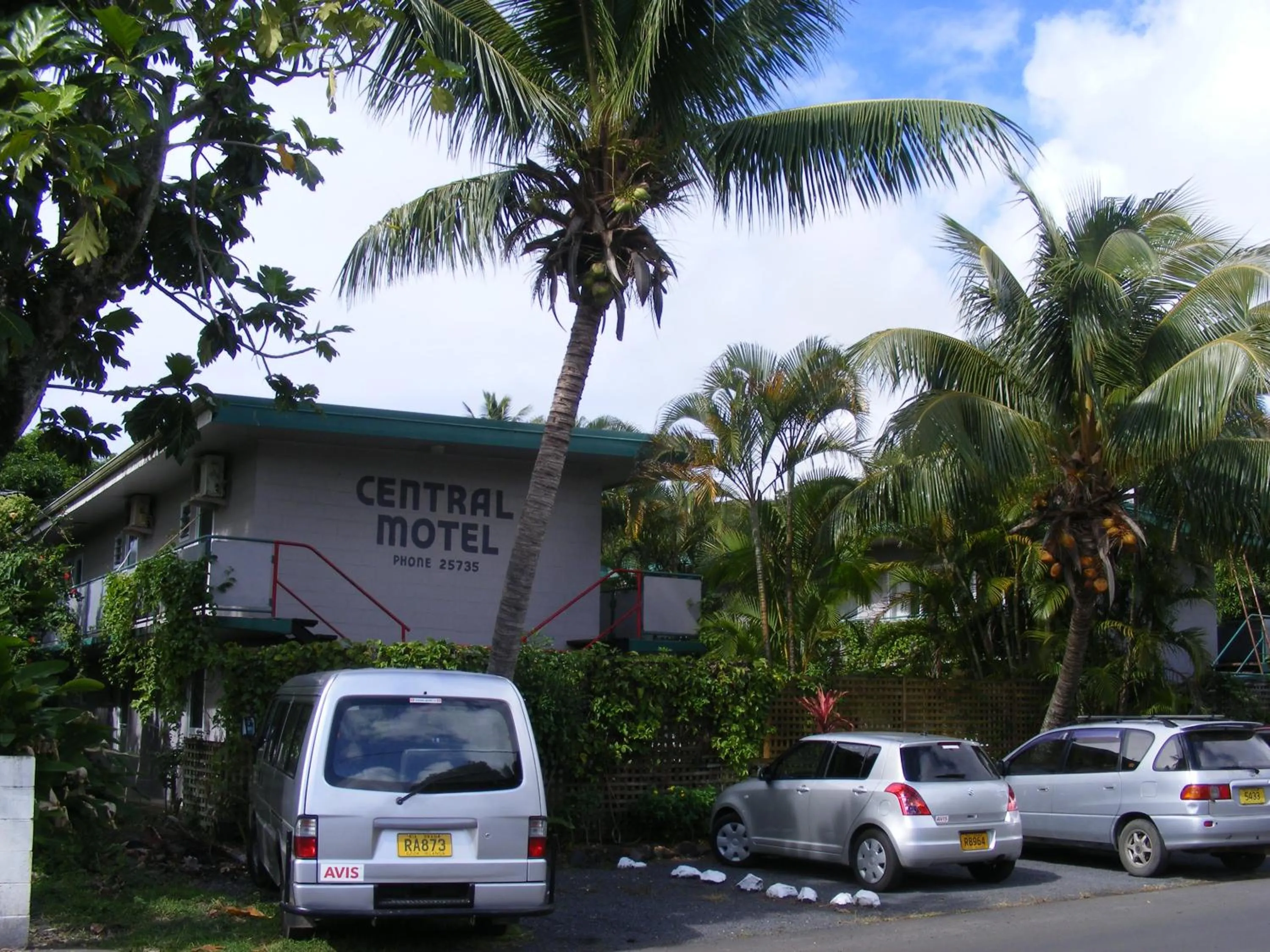 Facade/entrance in Central Motel