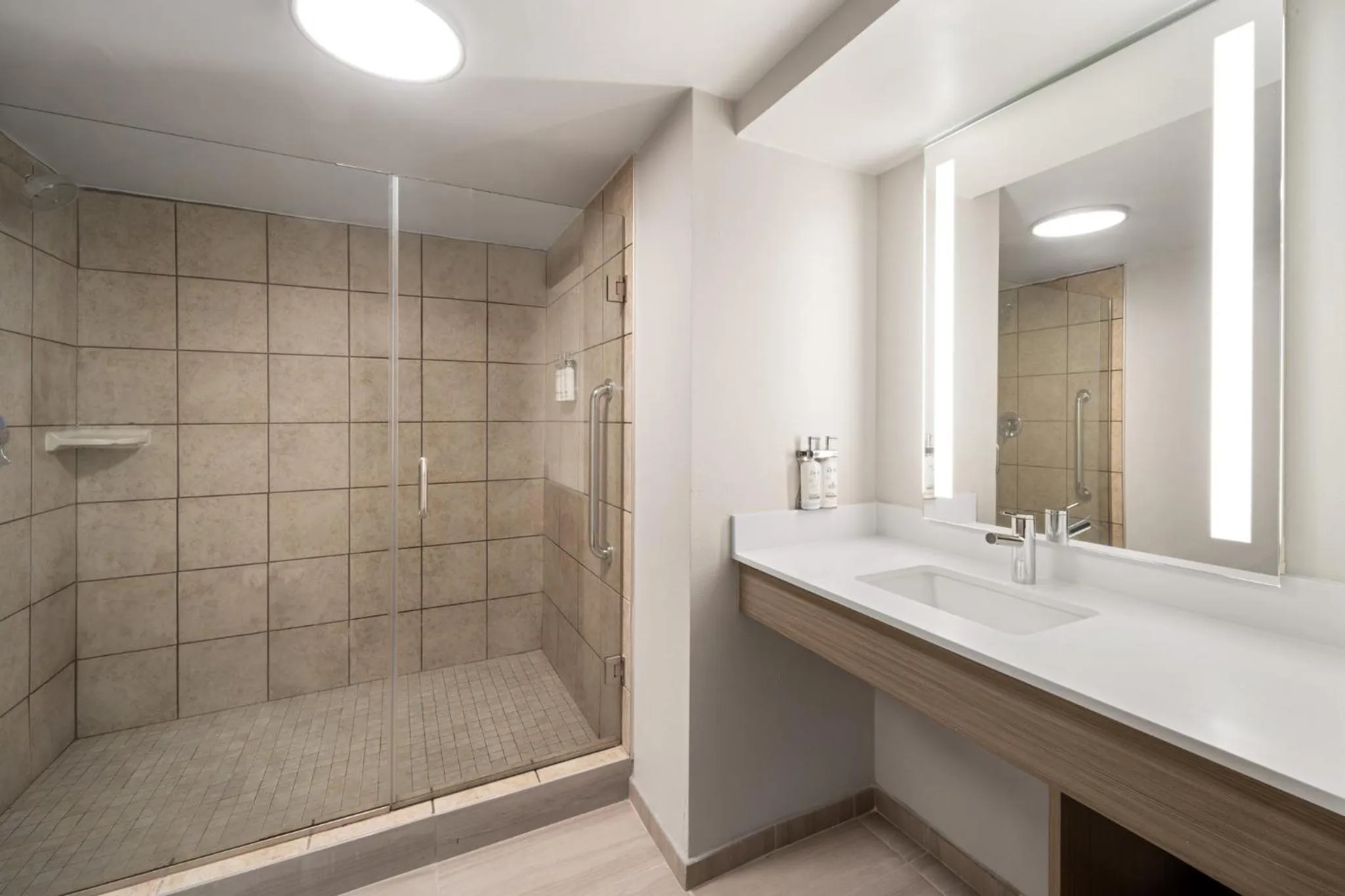 Photo of the whole room in Holiday Inn Express Greenville by IHG