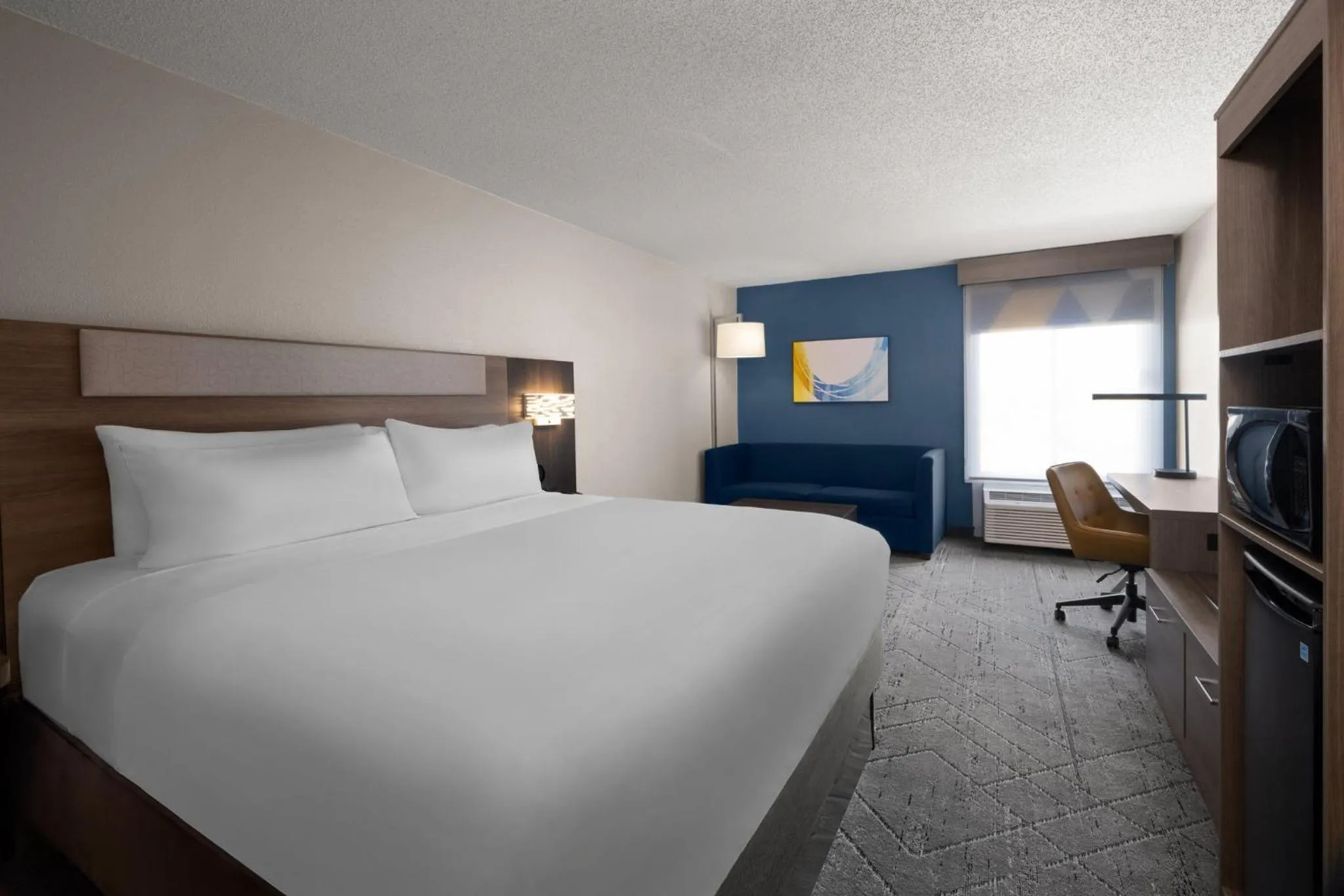 Photo of the whole room, Bed in Holiday Inn Express Greenville by IHG