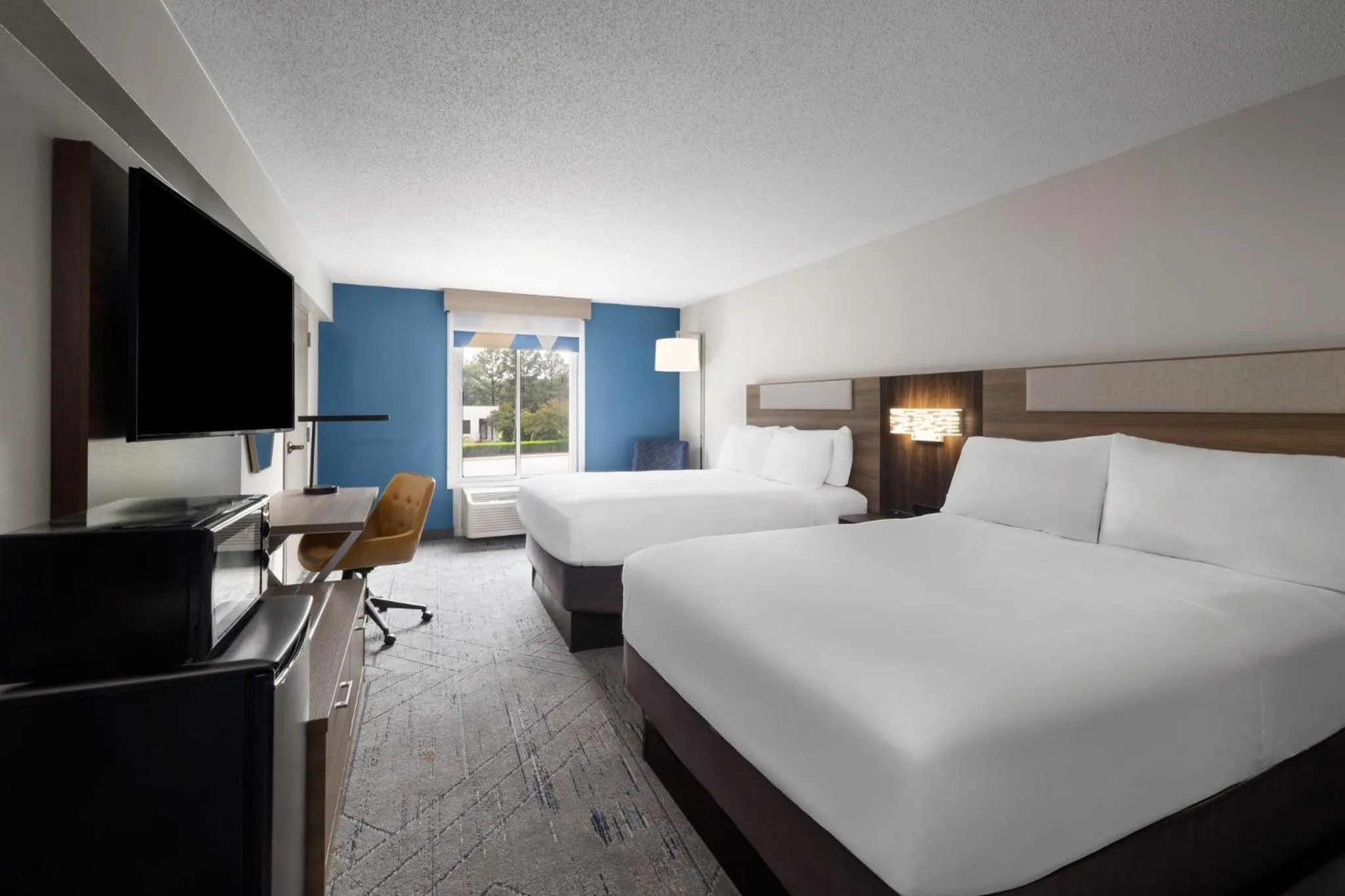 Photo of the whole room, Bed in Holiday Inn Express Greenville by IHG