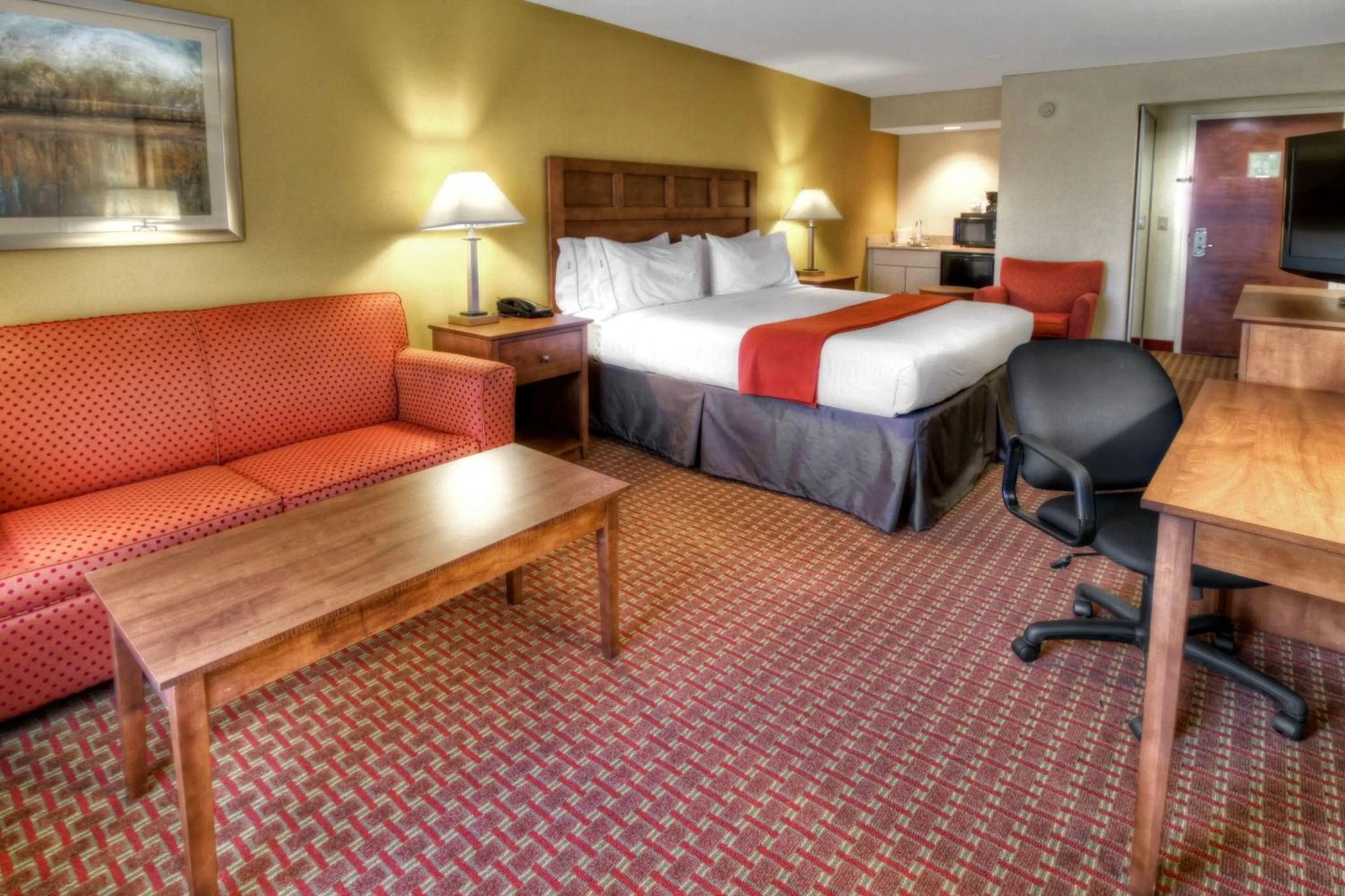 Bedroom, Bed in Holiday Inn Express Greenville by IHG