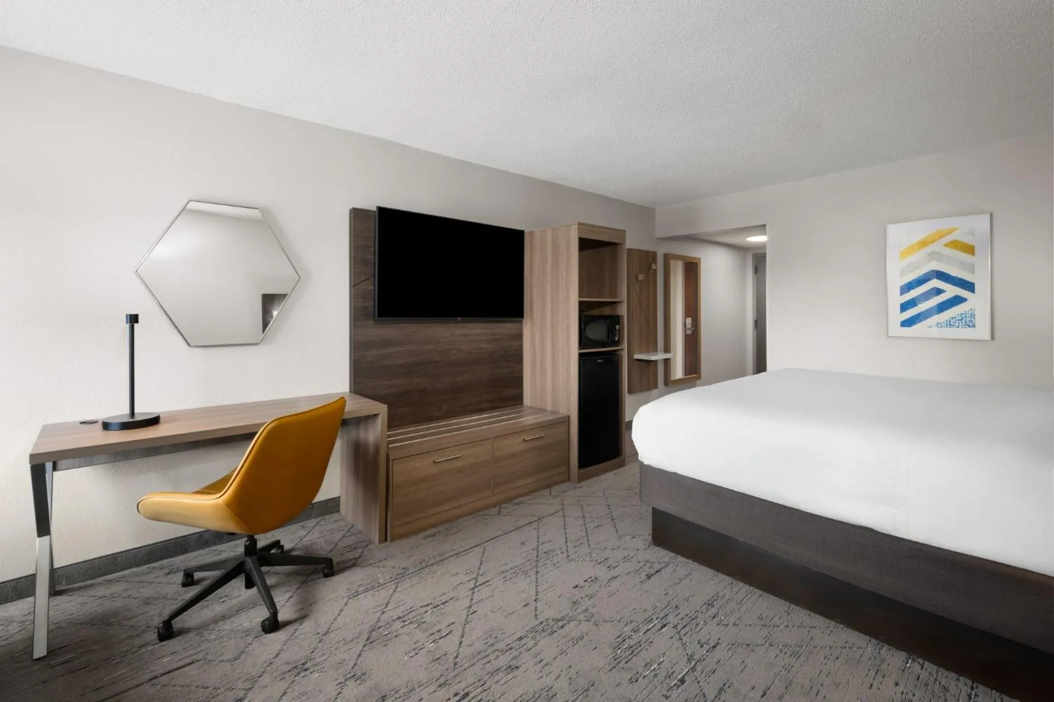 Photo of the whole room, Bed in Holiday Inn Express Greenville by IHG