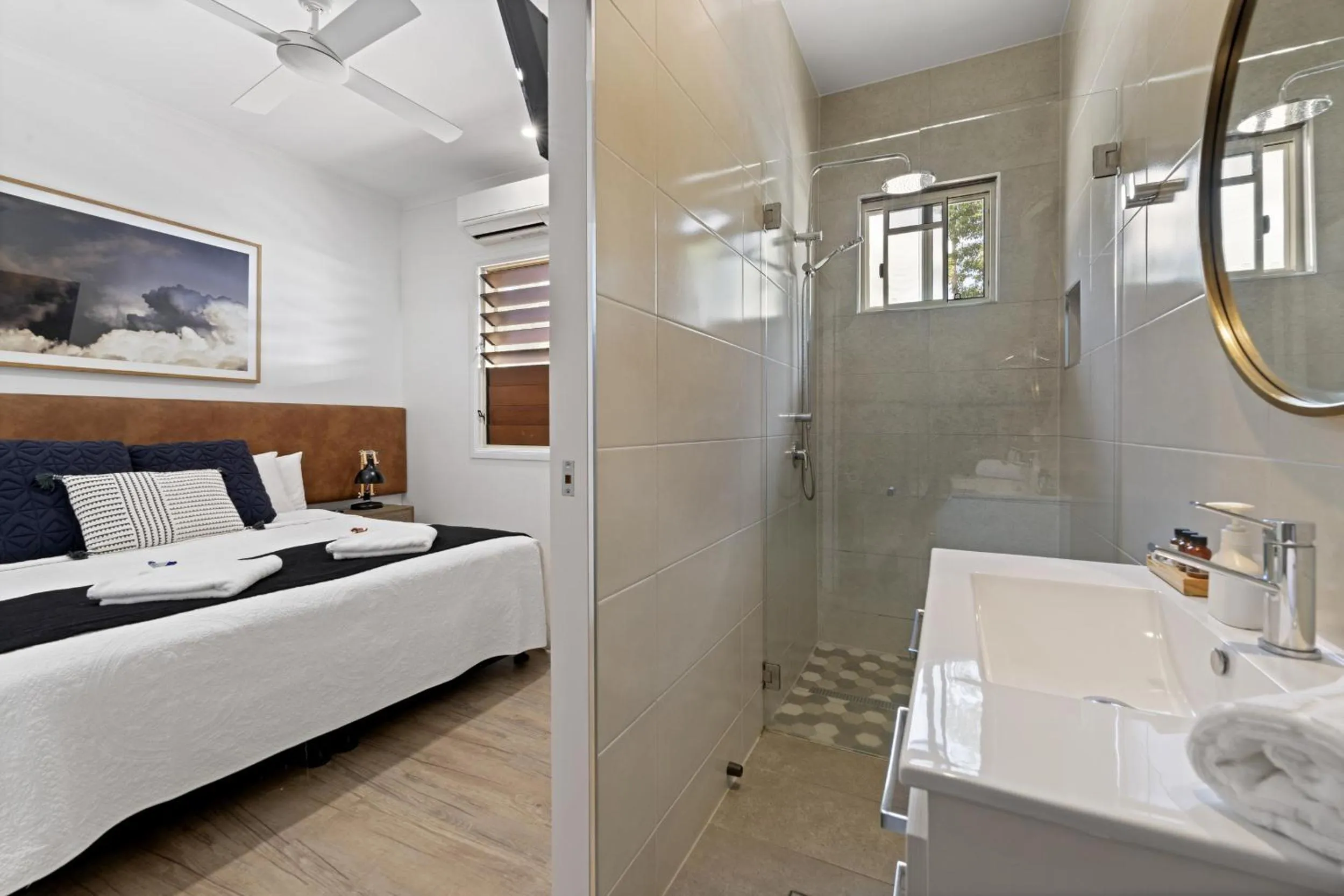 Bed in Blue Summit Hideaway