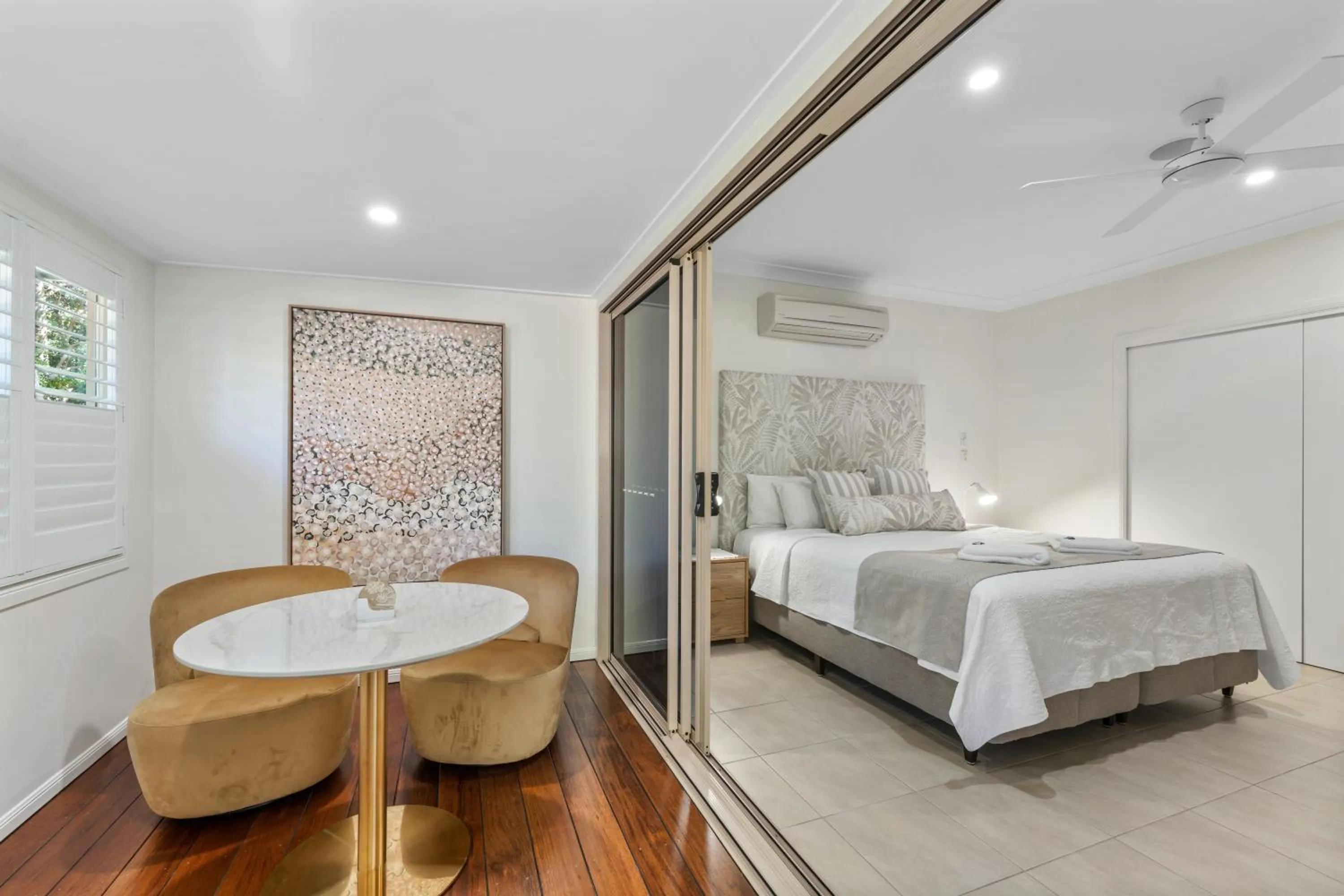 Bed in Blue Summit Hideaway