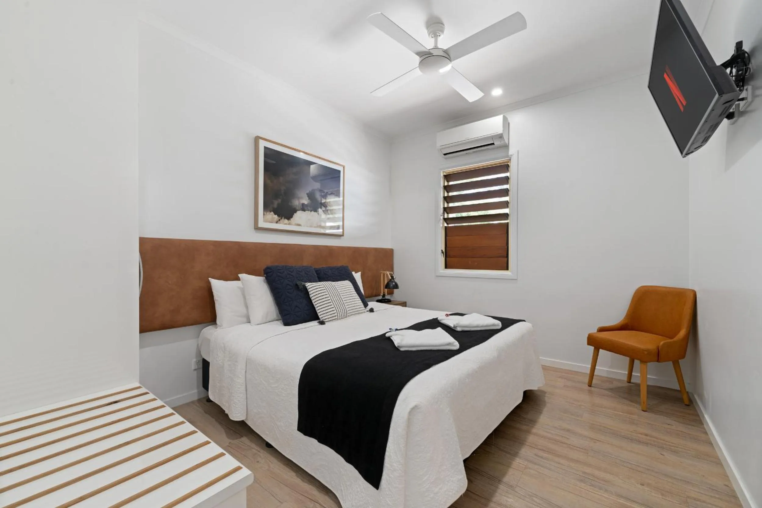 Bed in Blue Summit Hideaway