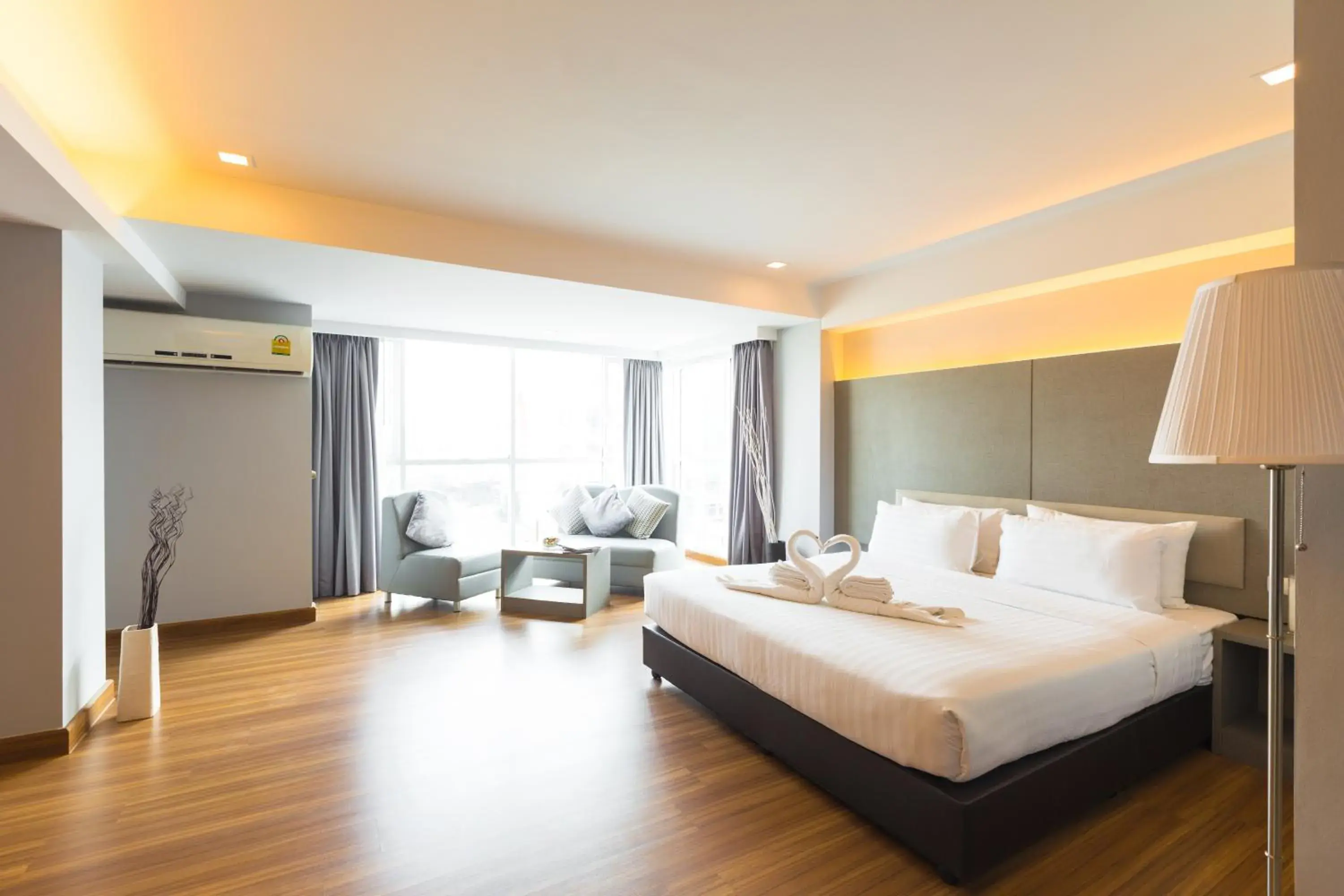 Executive Suite in Top View Hotel - SHA Extra Plus Executive Suite in Top View Hotel - SHA Extra Plus