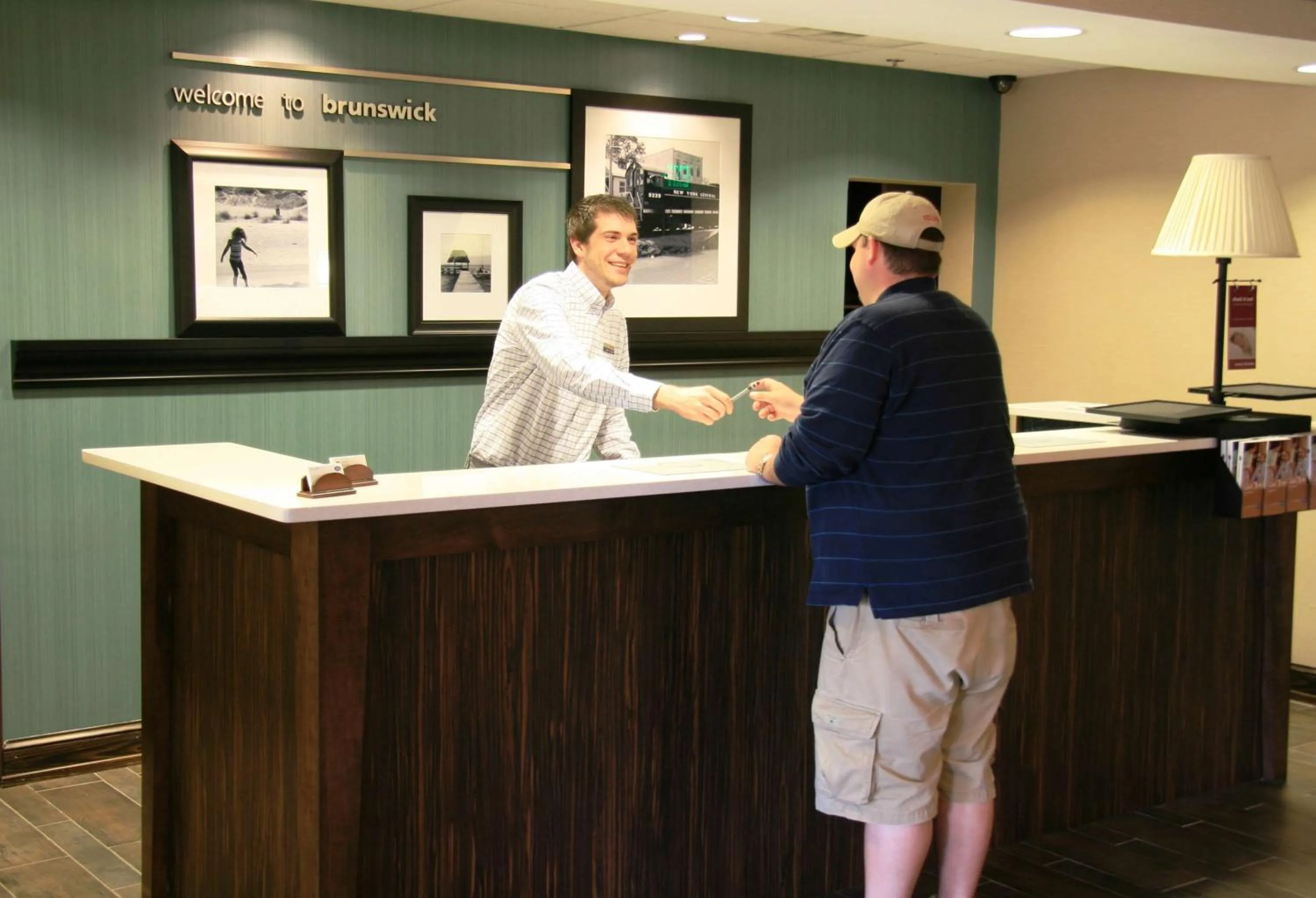 Lobby or reception in Hampton Inn & Suites Brunswick