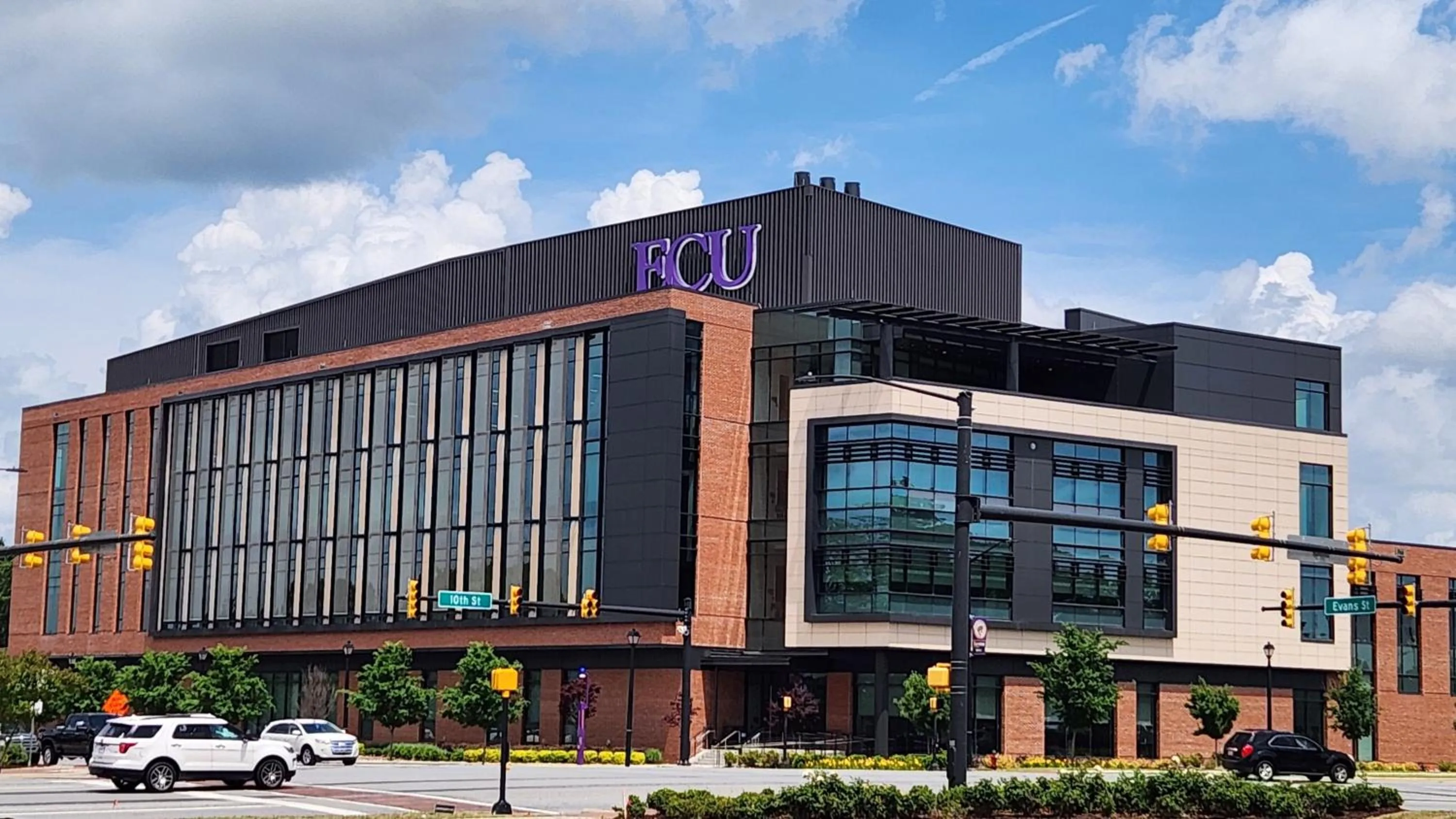 Area and facilities in Candlewood Suites Greenville NC by IHG