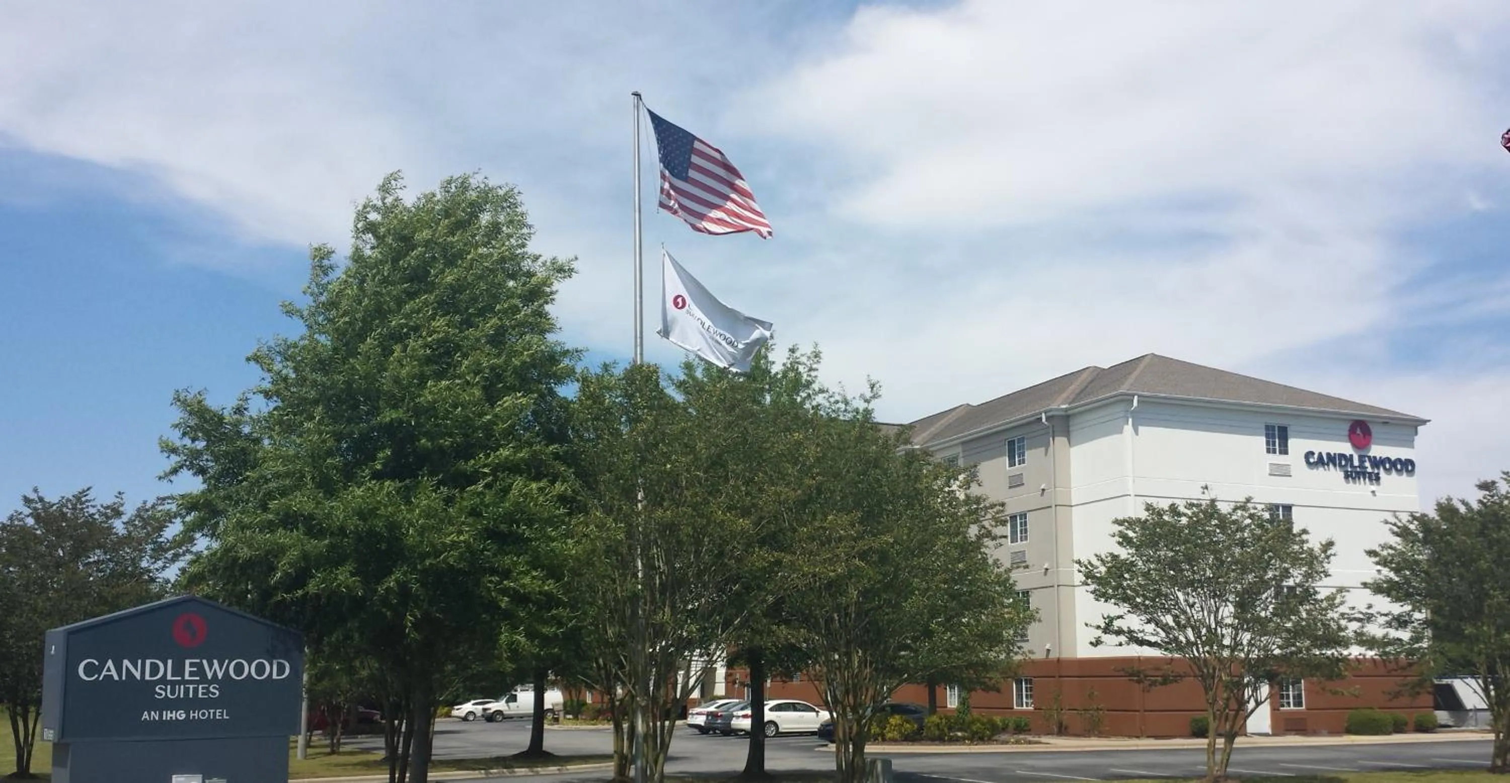 Property building in Candlewood Suites Greenville NC by IHG