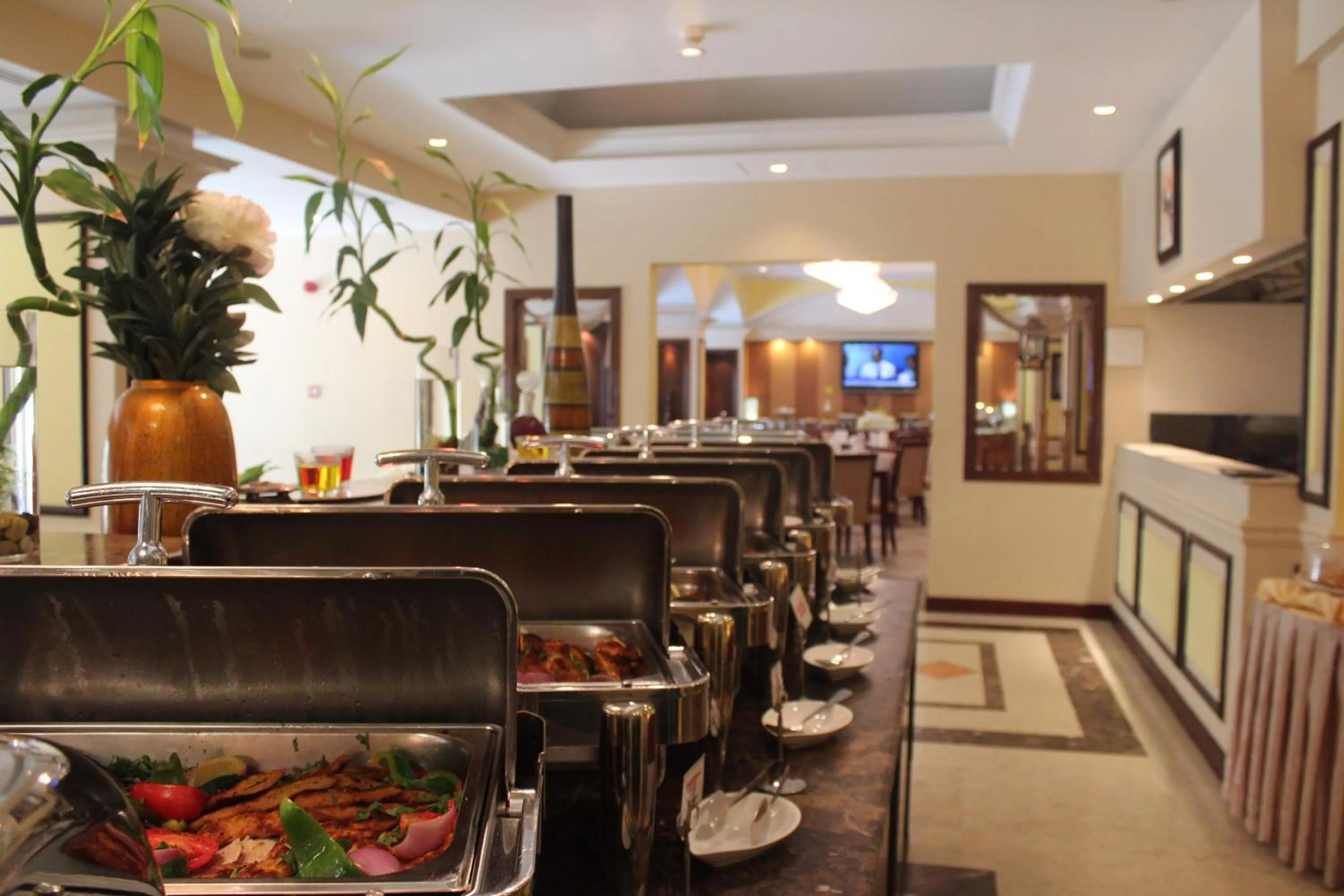 Restaurant/places to eat in Ramada Riyadh Hotel