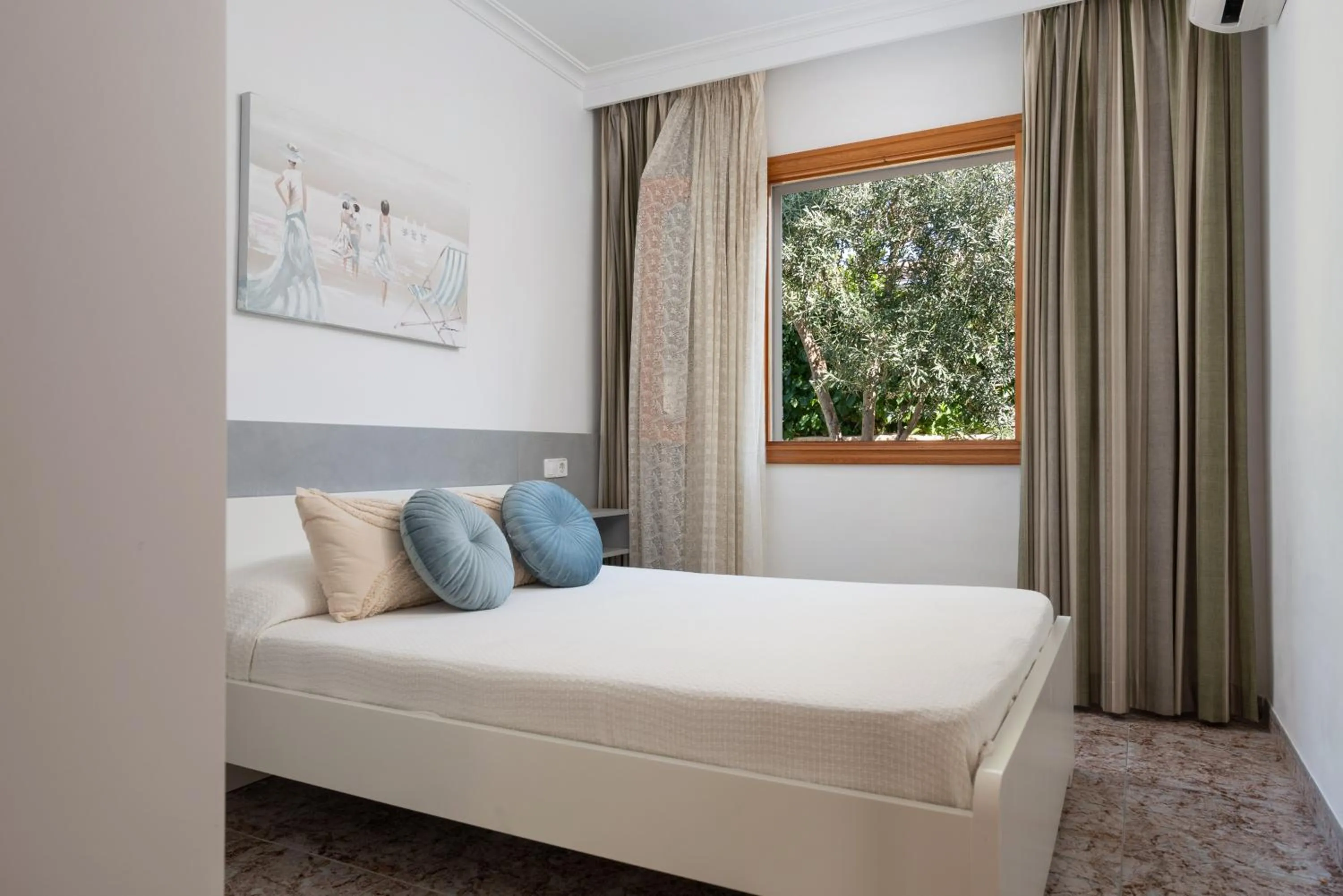 Bedroom, Bed in Villa Isabel