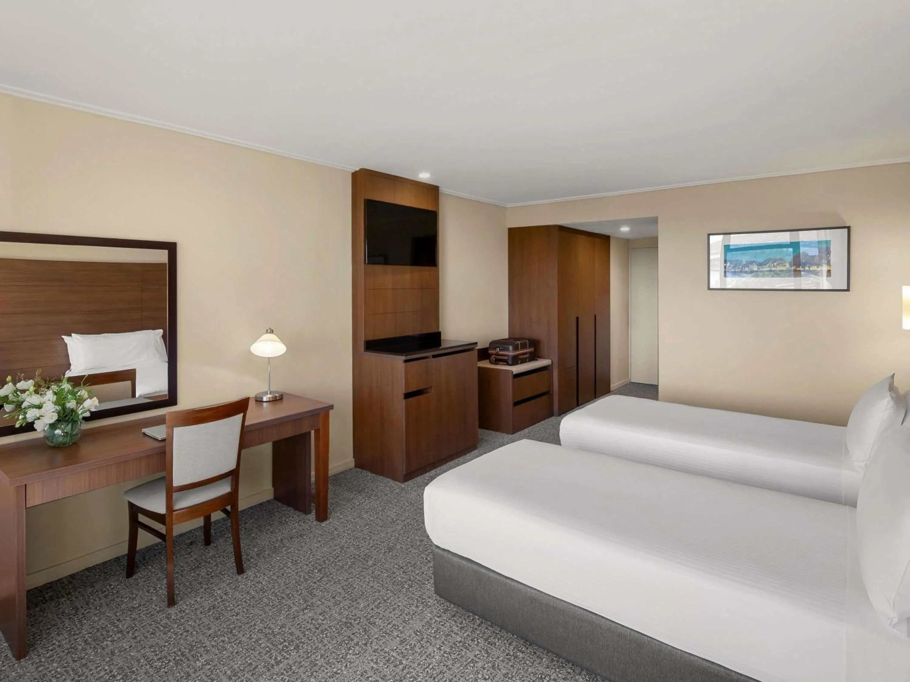 Bedroom, Bed in The Sydney Boulevard Hotel