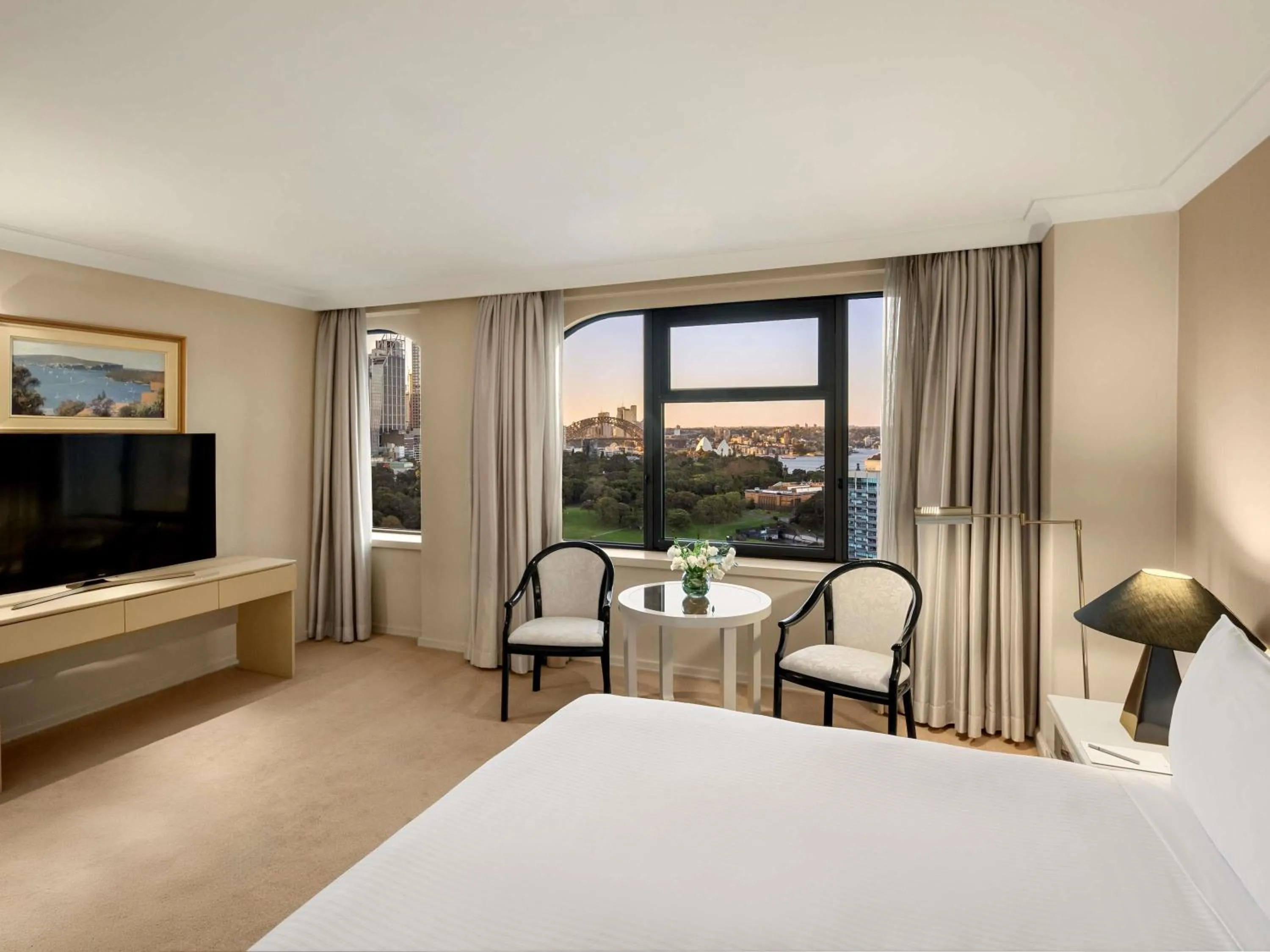 Bedroom, Bed in The Sydney Boulevard Hotel