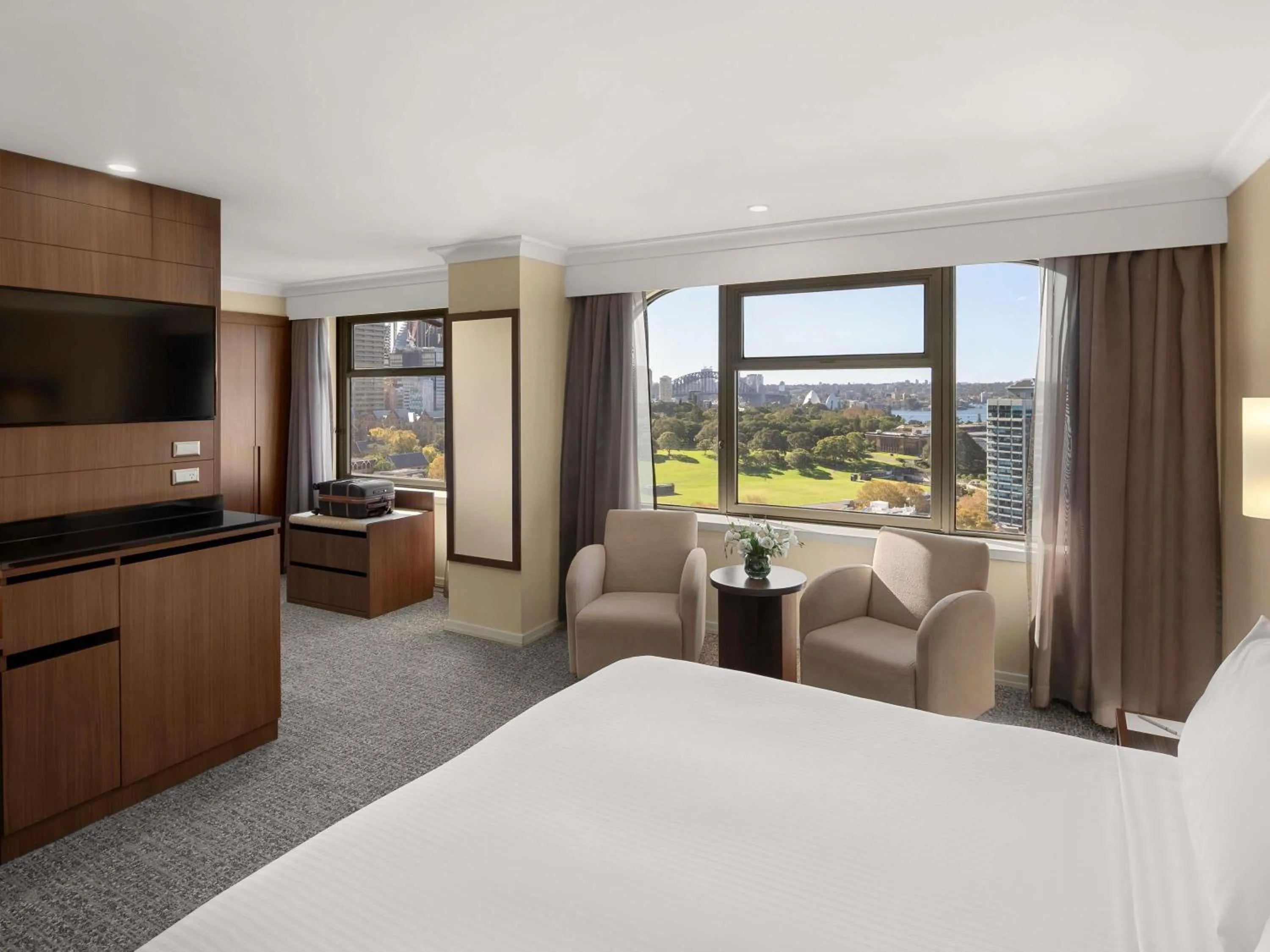 Bedroom, Bed in The Sydney Boulevard Hotel