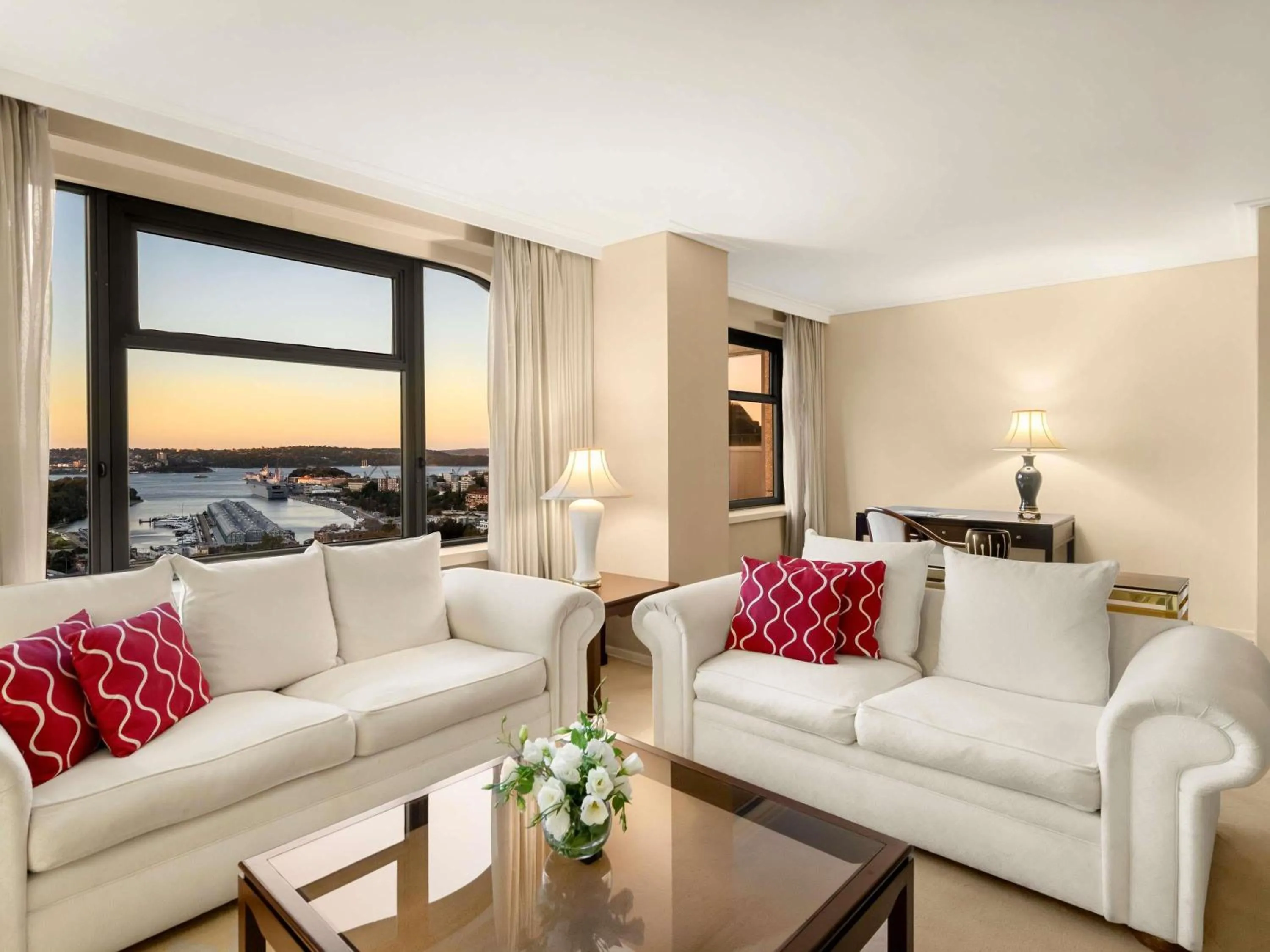 Photo of the whole room in The Sydney Boulevard Hotel