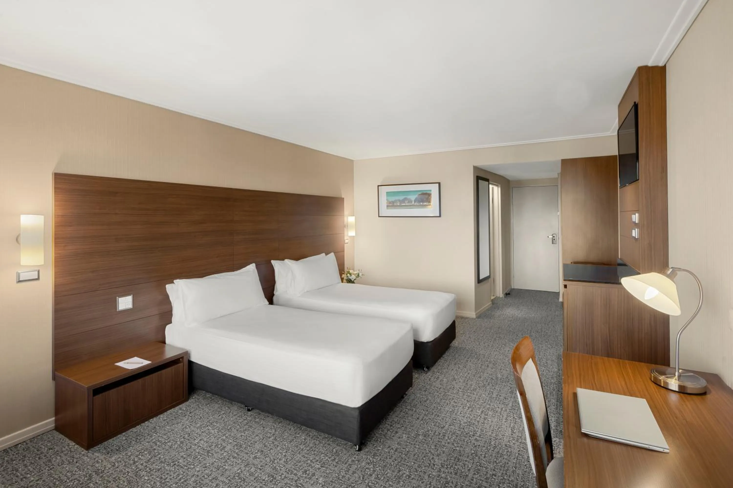 Bed in The Sydney Boulevard Hotel