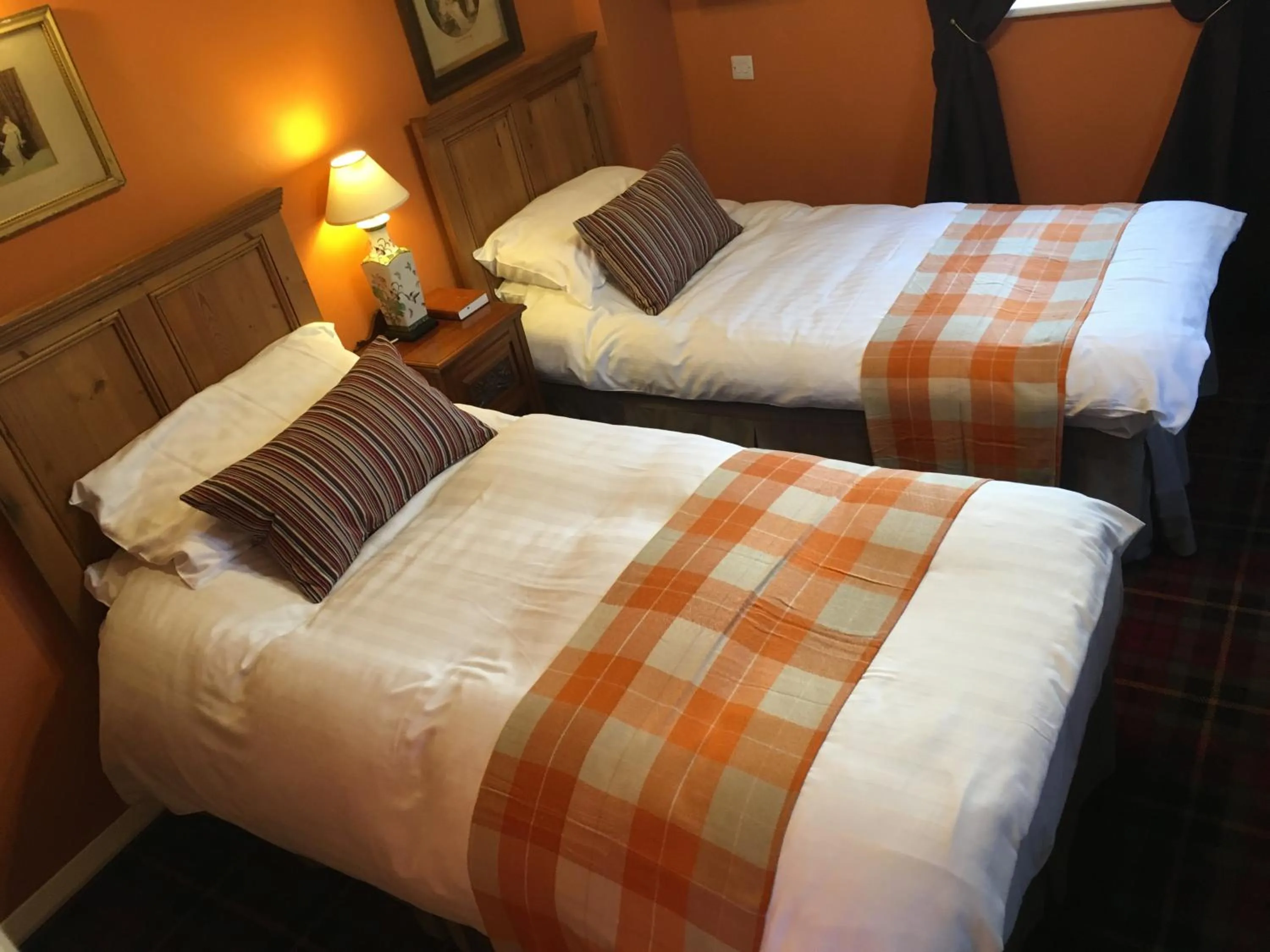 Bedroom, Bed in Robin Hood Inn