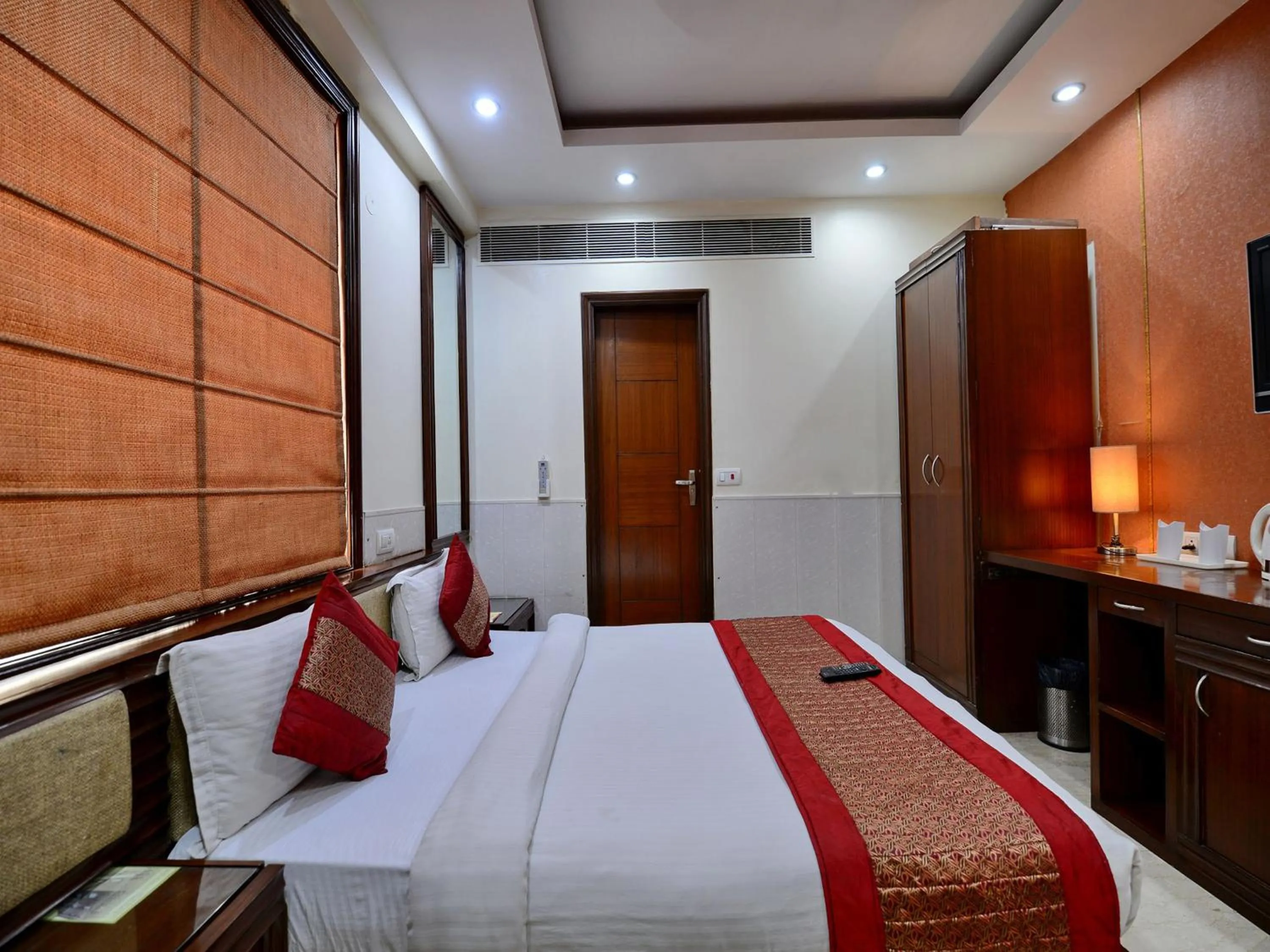 Photo of the whole room, Bed in Hotel The Daanish Residency - Karol Bagh
