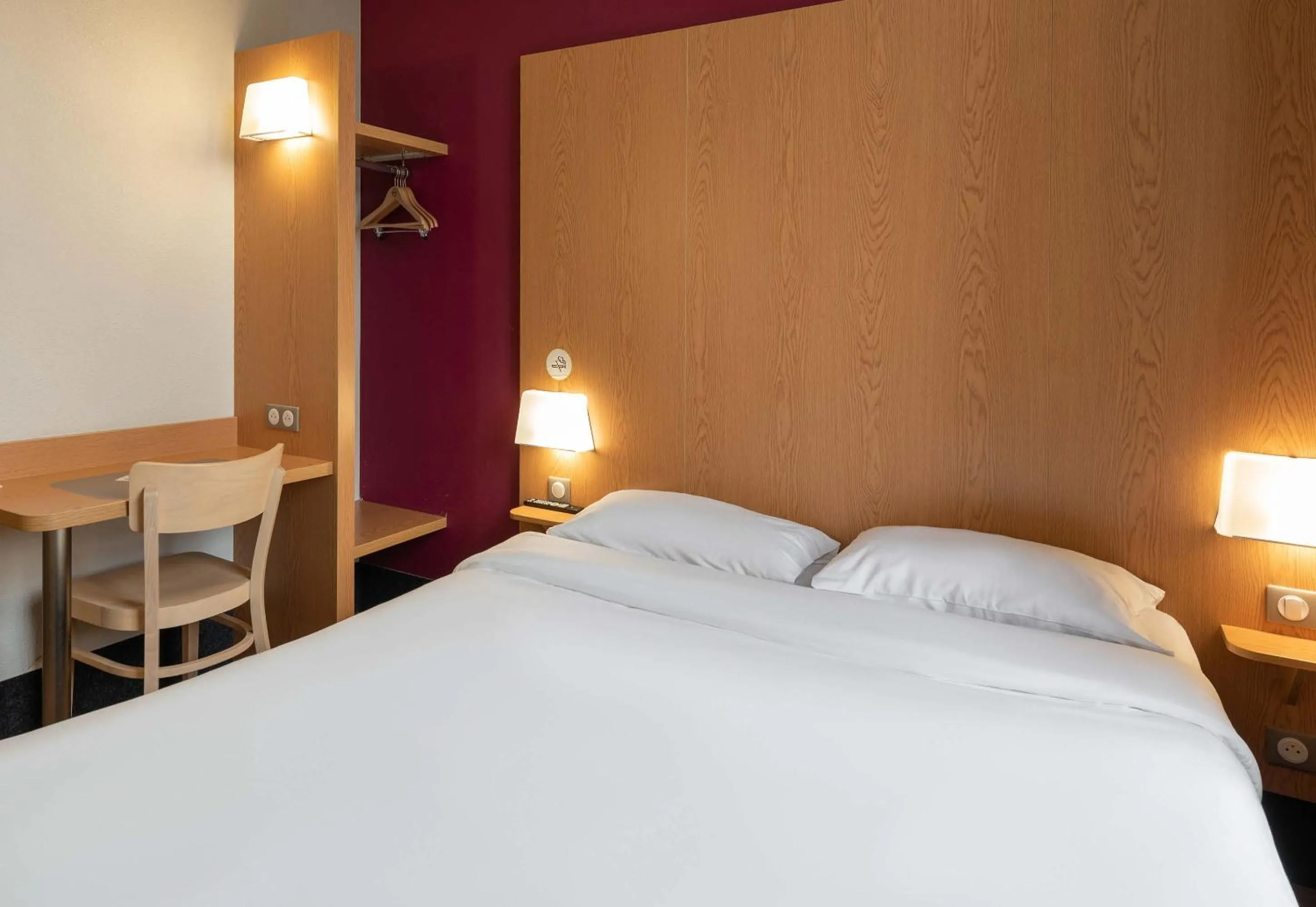 Bedroom, Bed in B&B HOTEL Castres Centre Gambetta