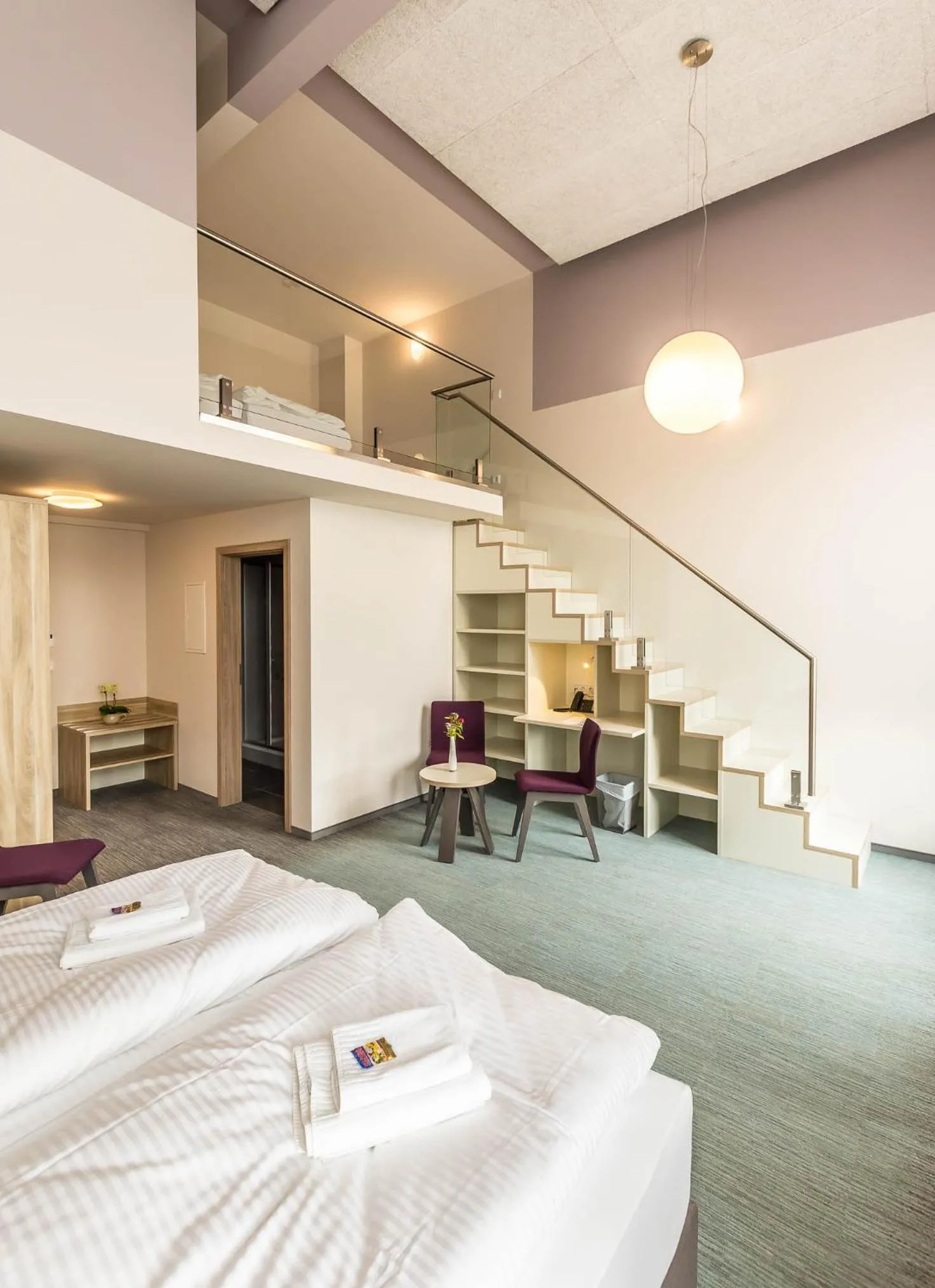 Decorative detail, Bed in Schumanns Garten