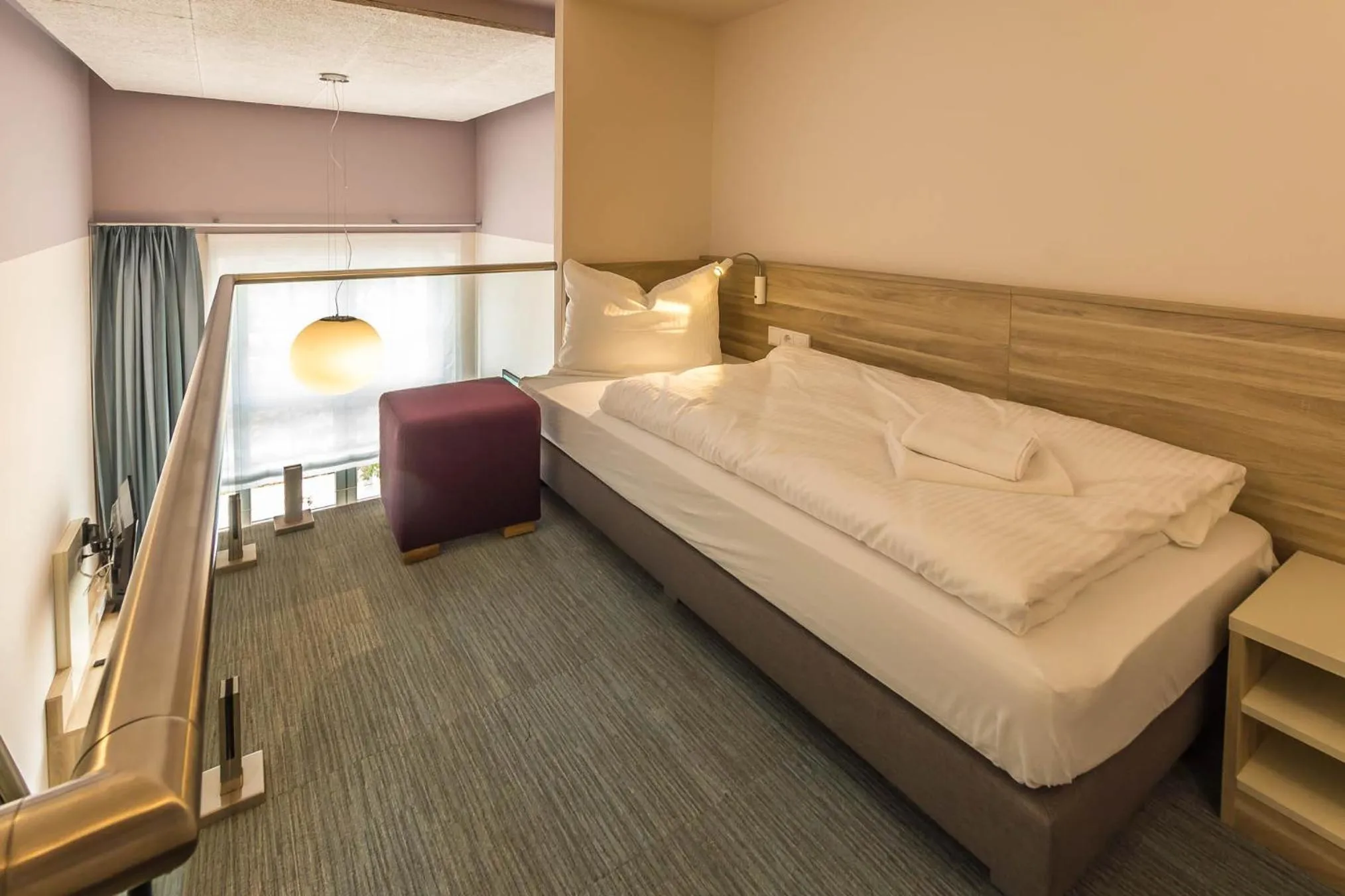 Photo of the whole room, Bed in Schumanns Garten