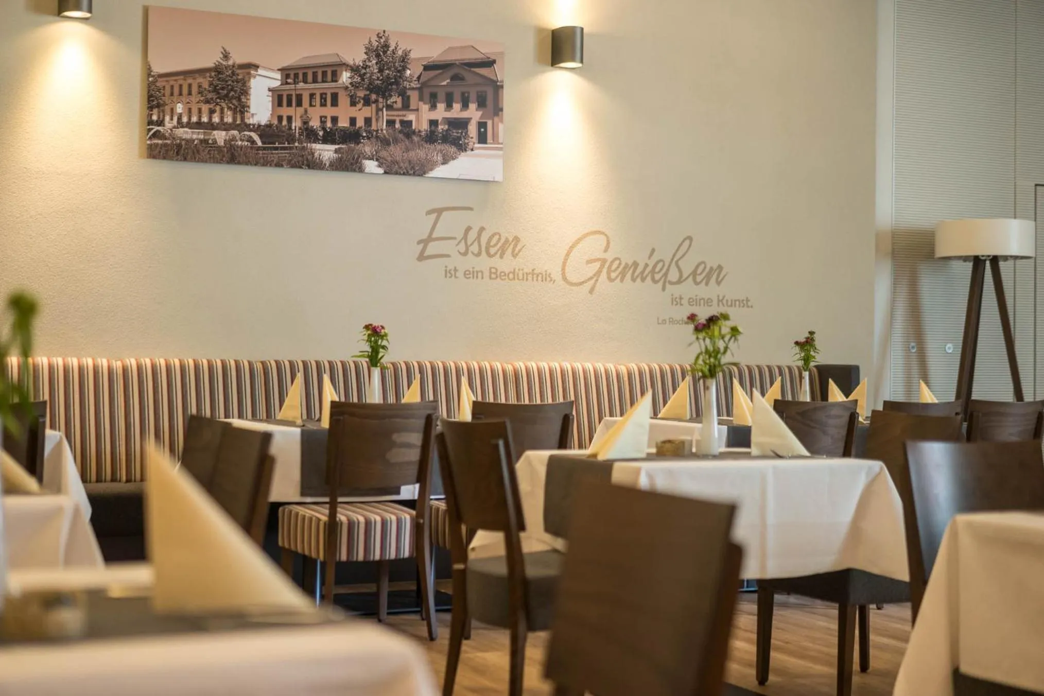 Restaurant/places to eat in Schumanns Garten