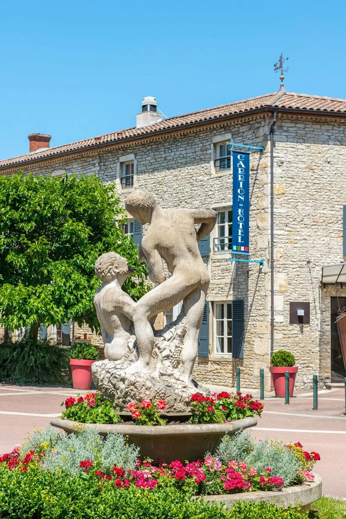 Property building in Frédéric Carrion - Cuisine, Hôtel & Spa