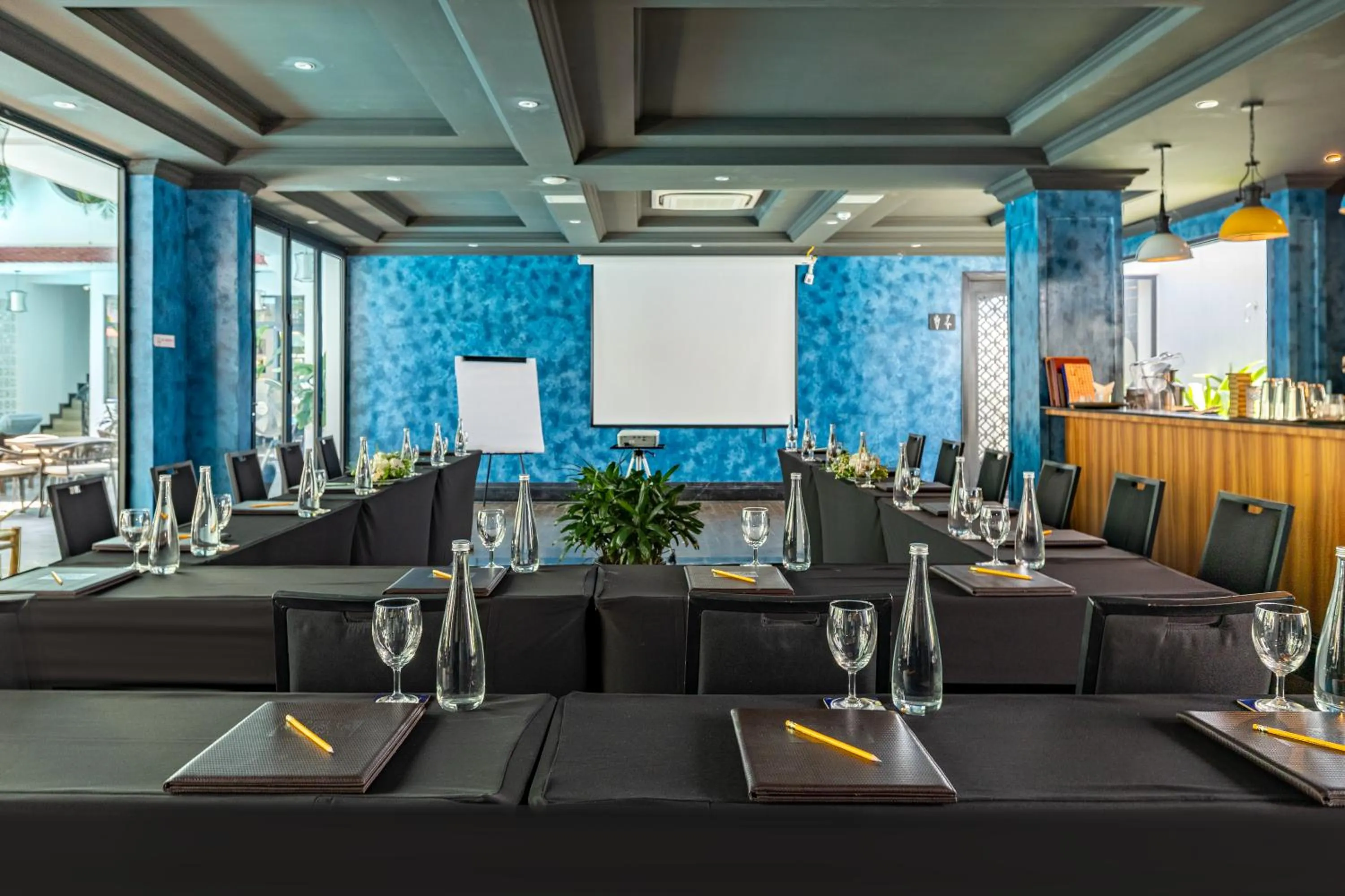 TV and multimedia in Hadana Boutique Resort Hoi An