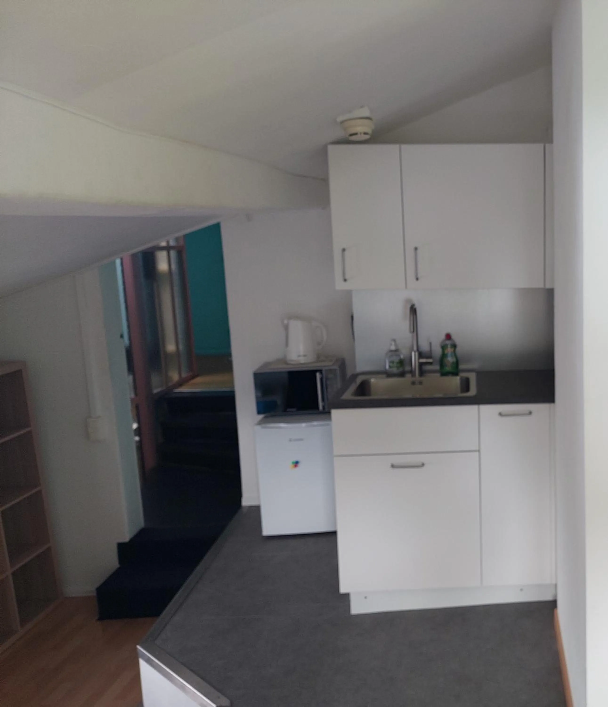 Kitchen or kitchenette in Oldtown Hostel Otter