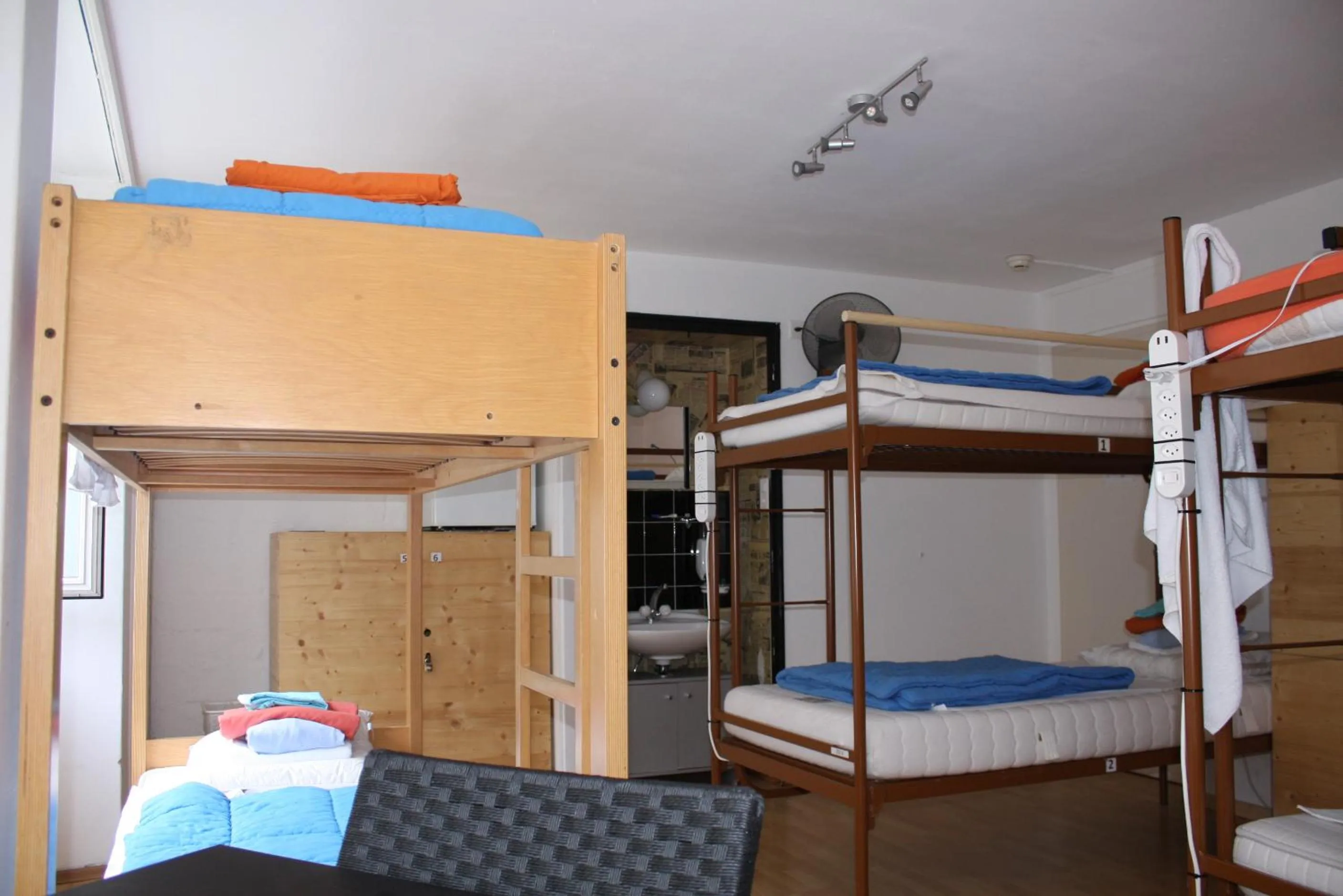 Area and facilities, Bed in Oldtown Hostel Otter
