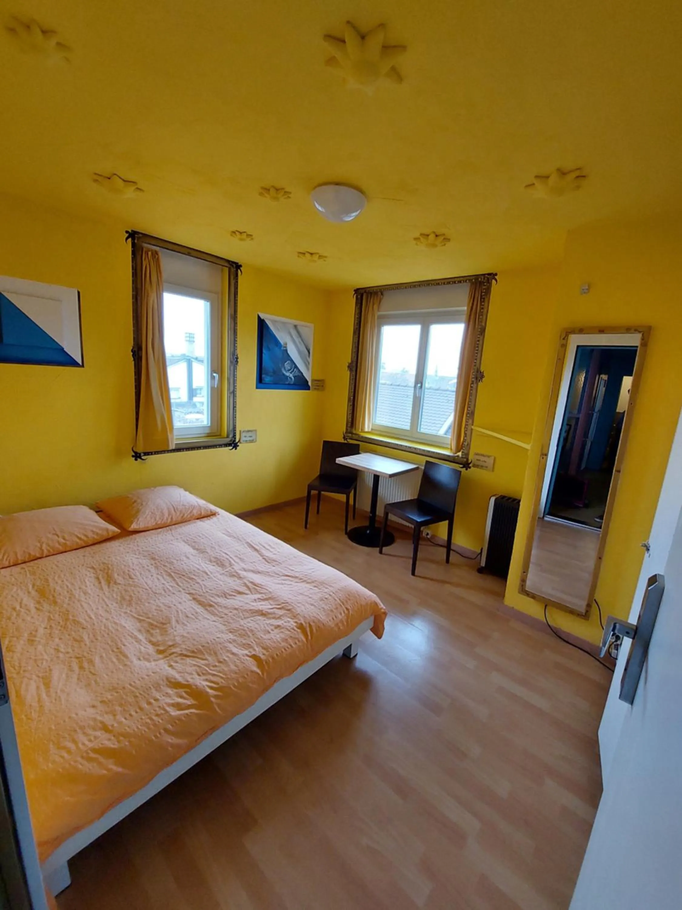 View (from property/room), Bed in Oldtown Hostel Otter