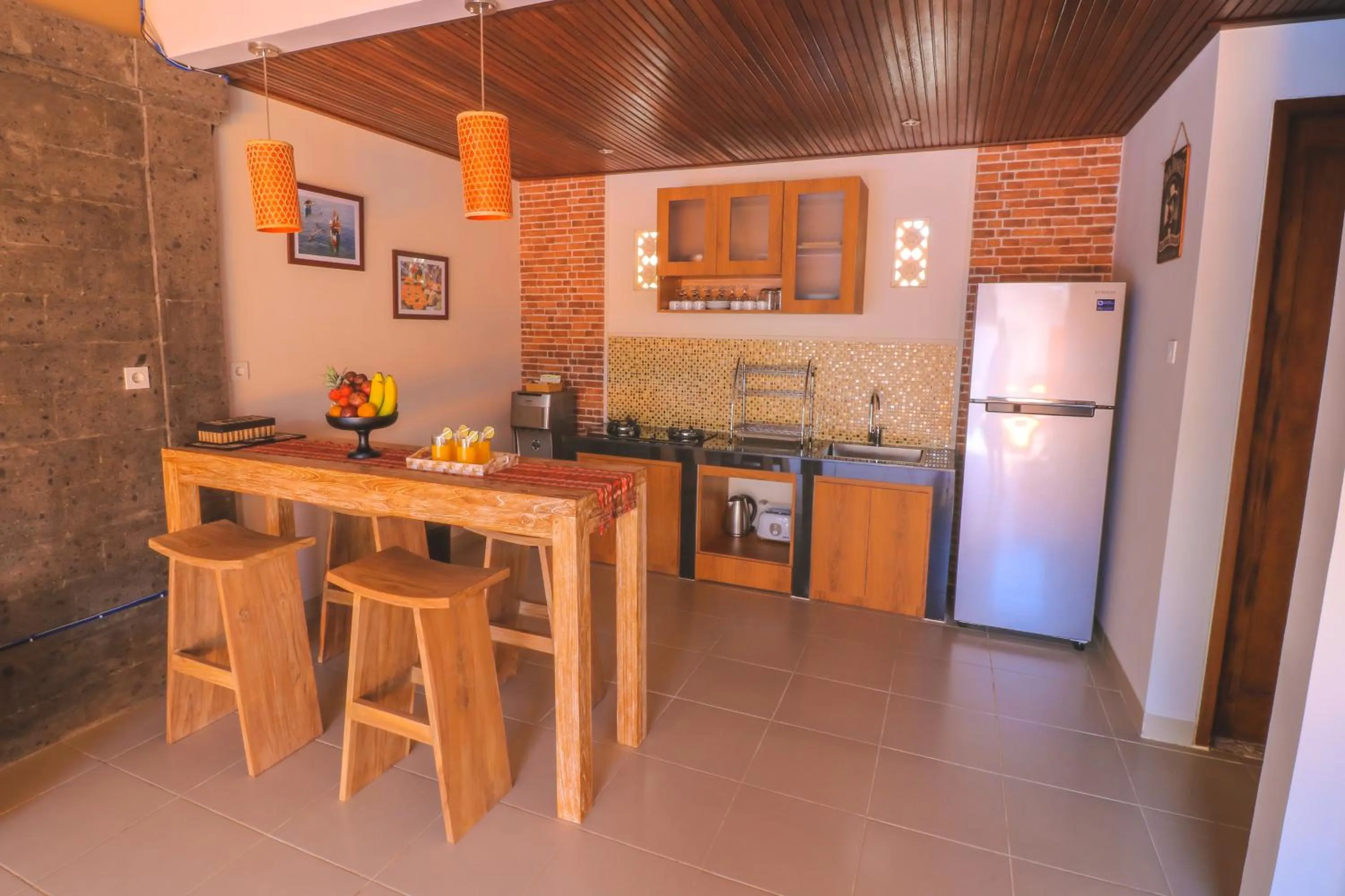 Kitchen or kitchenette in Taman Amertha Villas by Maha Bali