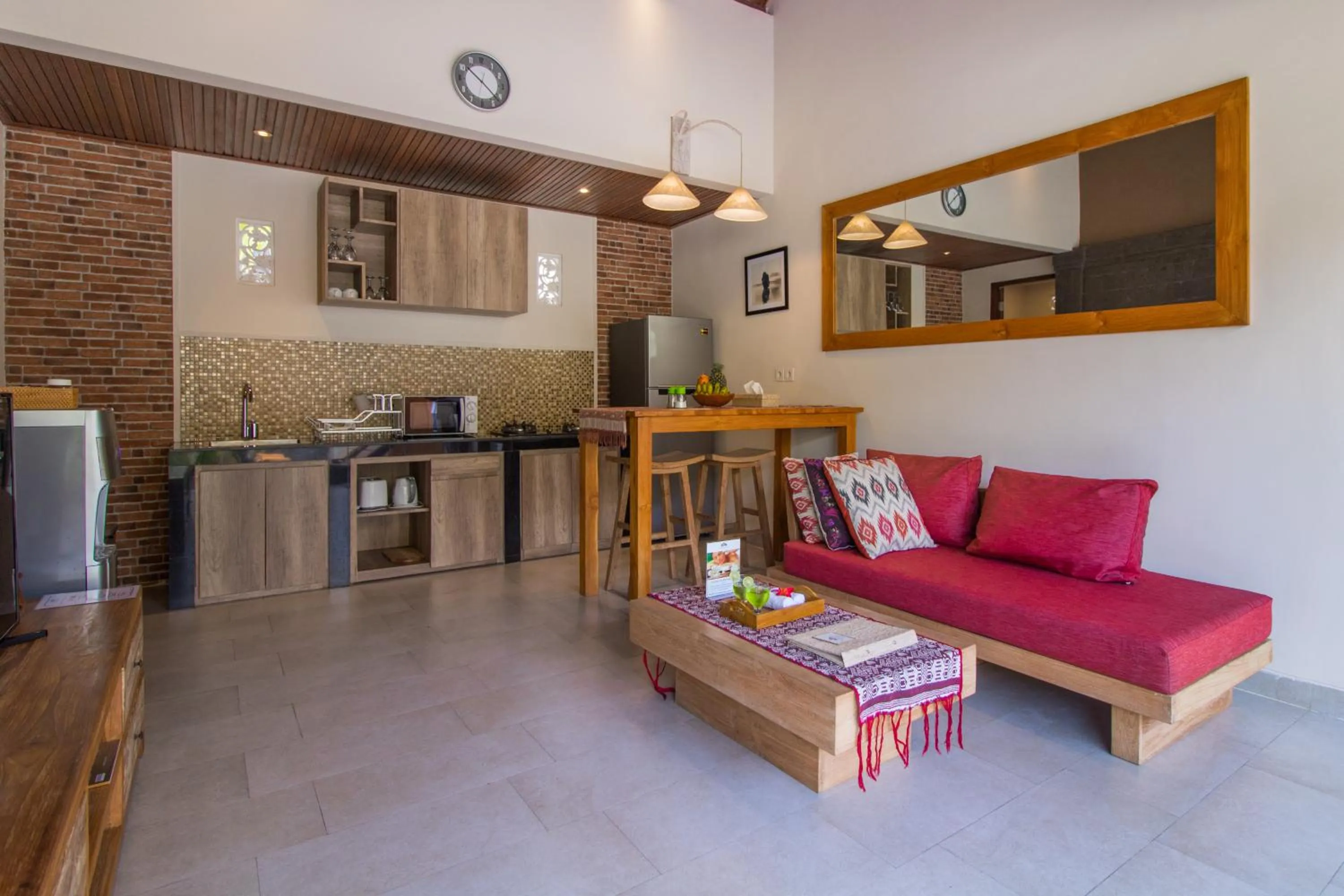 Living room in Taman Amertha Villas by Maha Bali