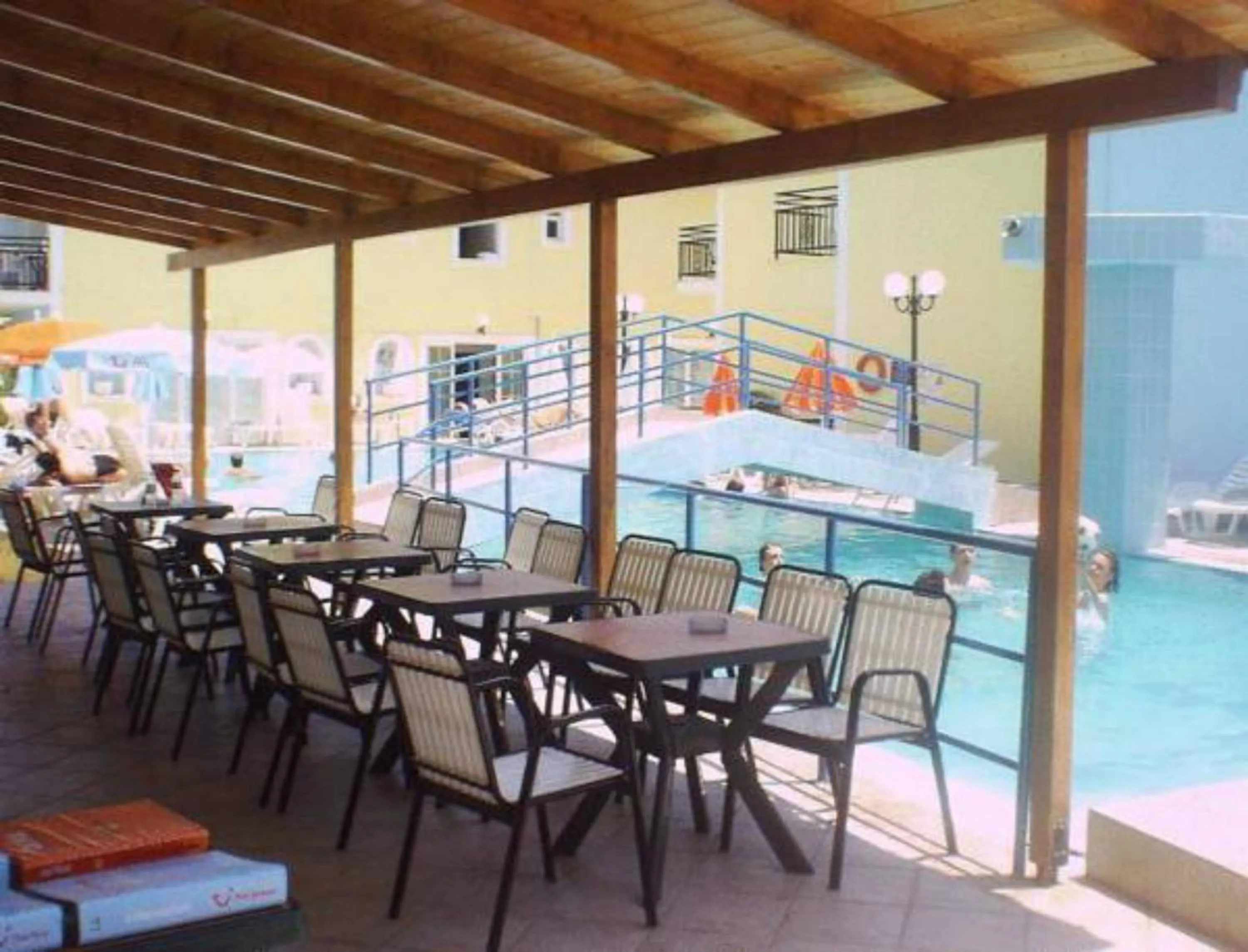 Vossos Hotel Apartments
