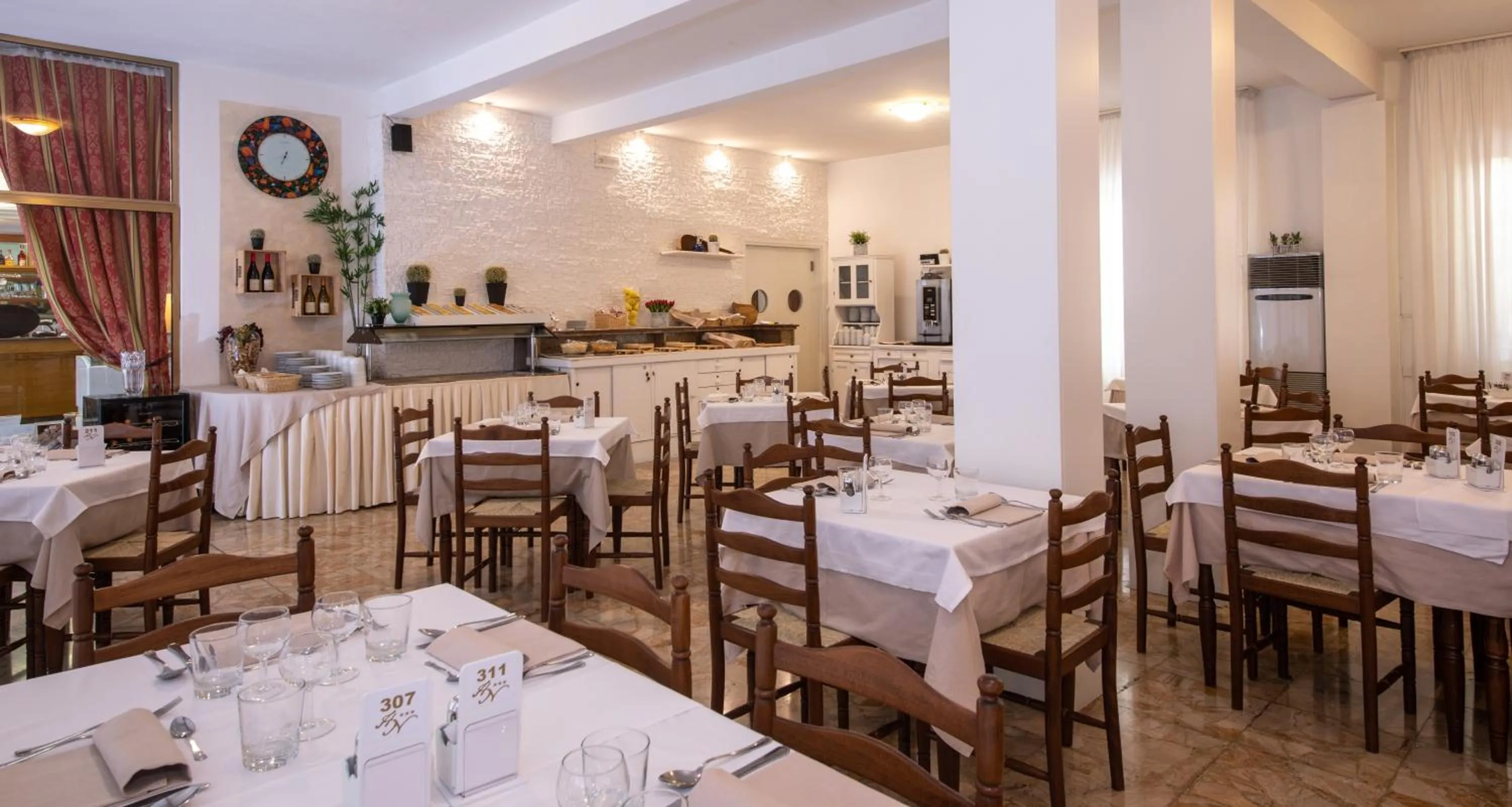 Restaurant/places to eat in Hotel Nazionale