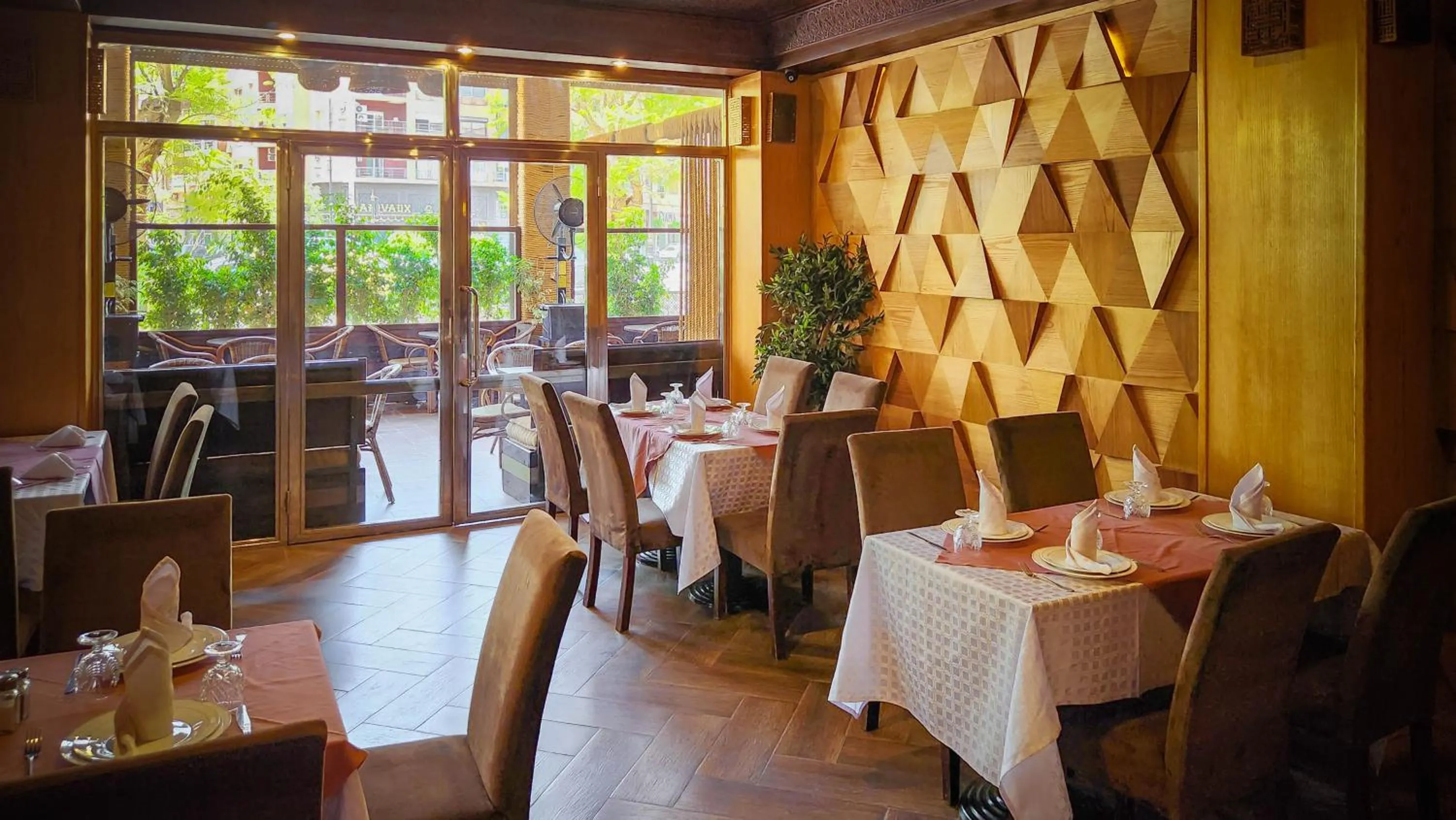 Hôtel Les Ambassadeurs