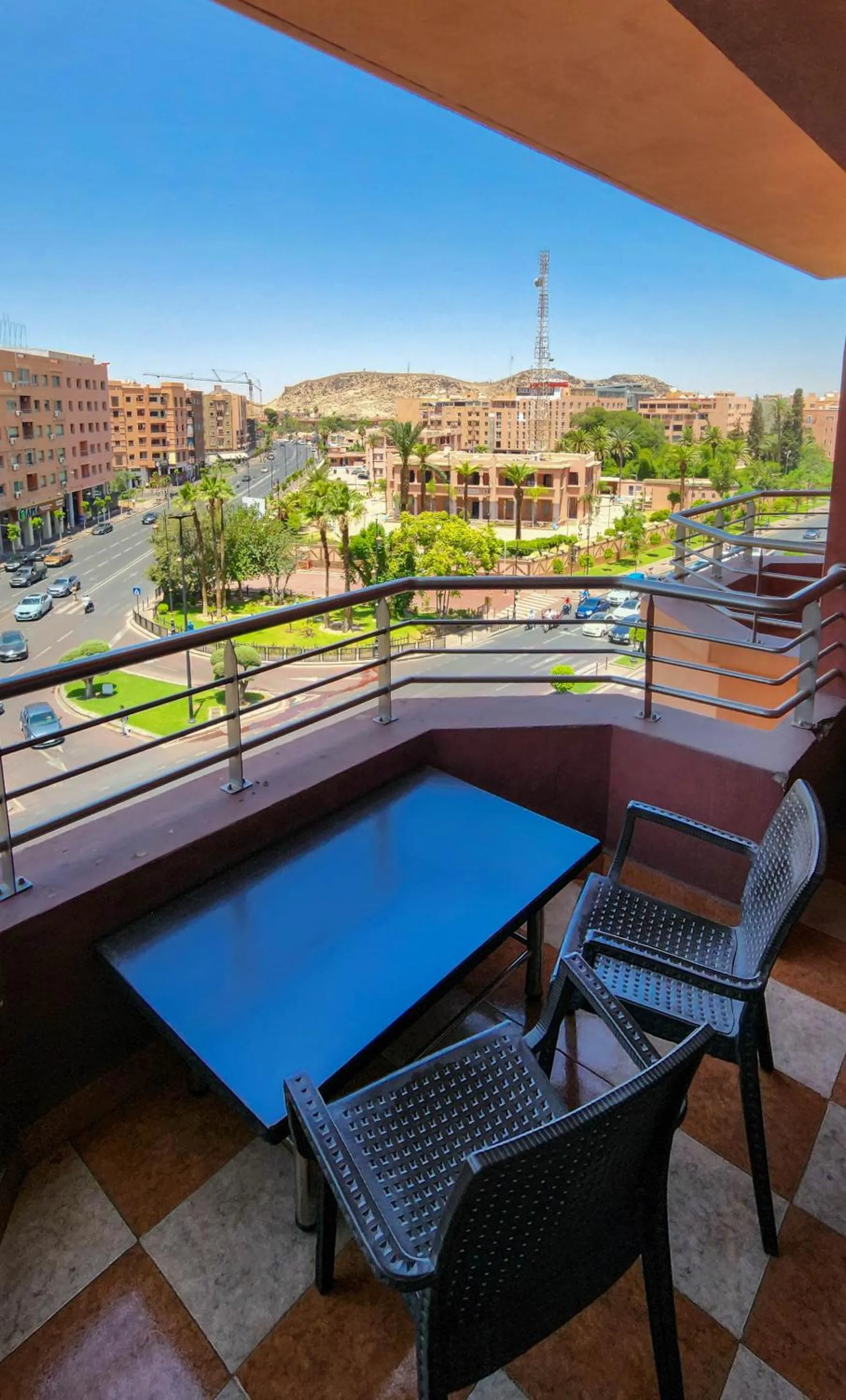 Hôtel Les Ambassadeurs