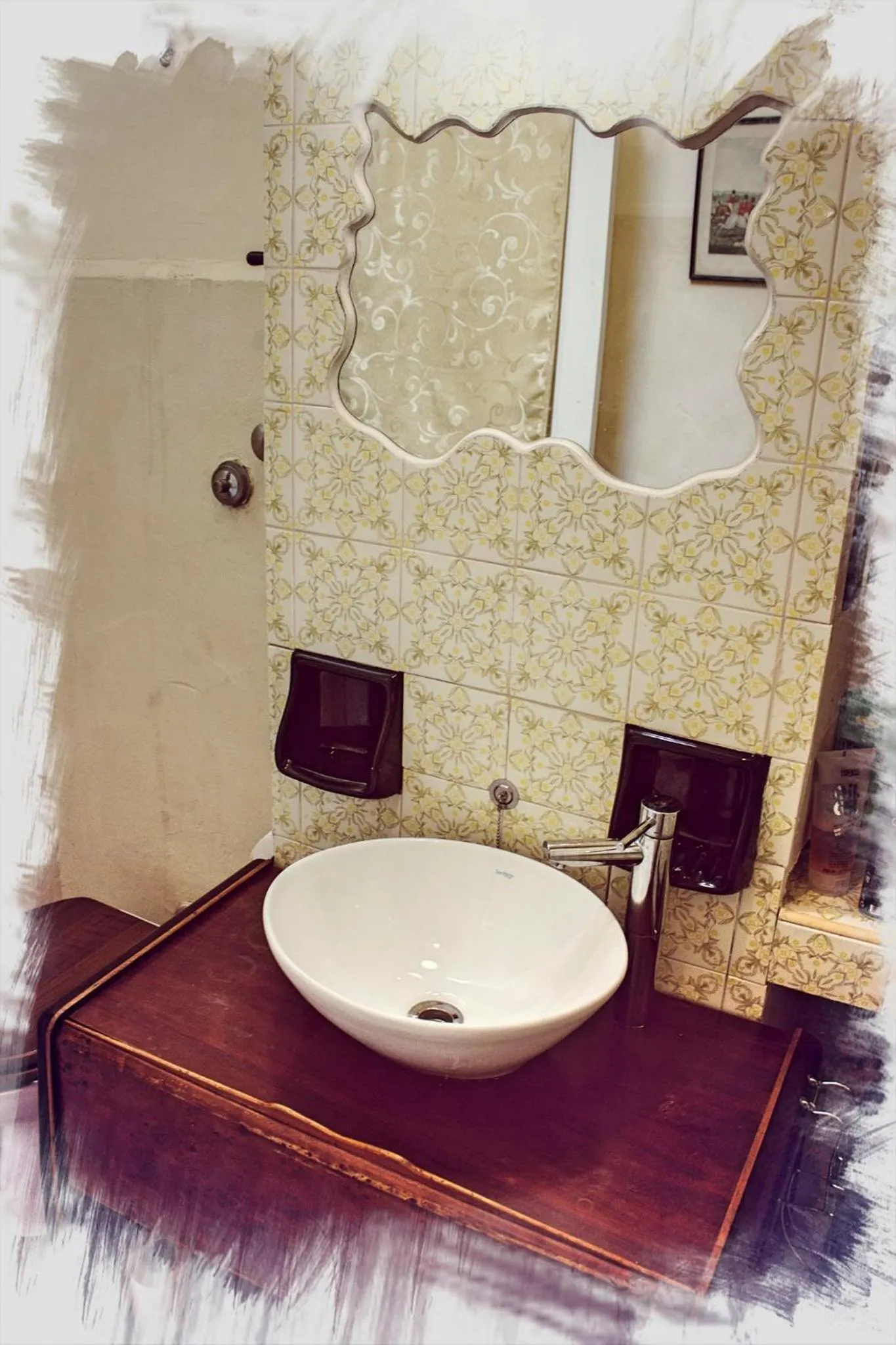 Property building in Napoli Retro